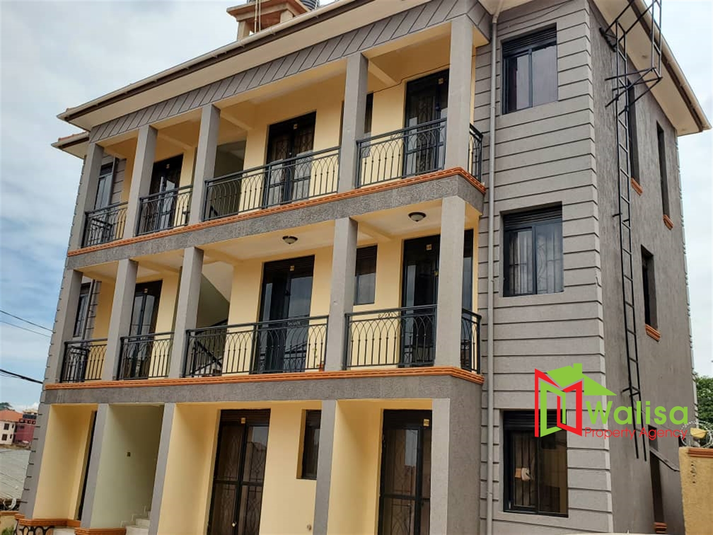 Duplex for sale in Kyanja Kampala