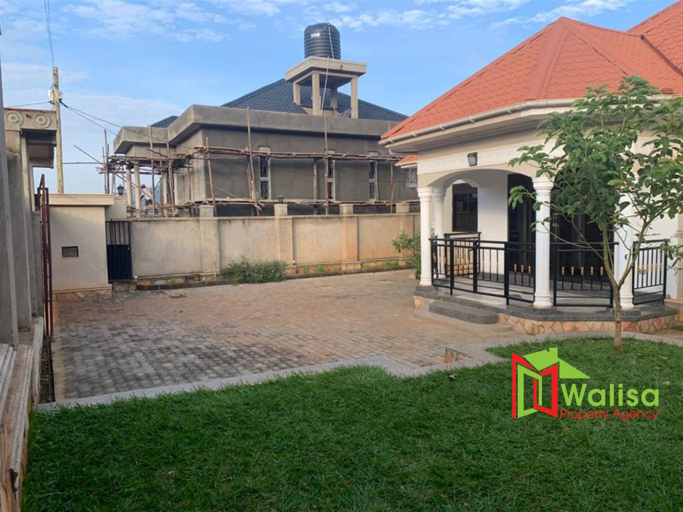 Town House for sale in Nsangi Wakiso