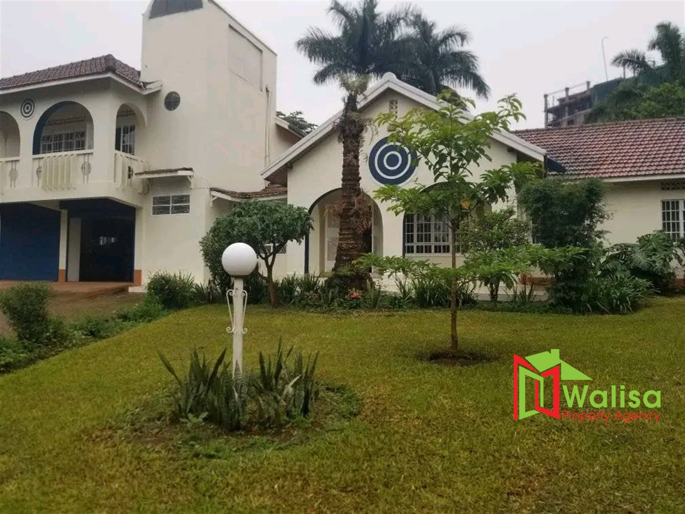 Bungalow for rent in Kololo Kampala