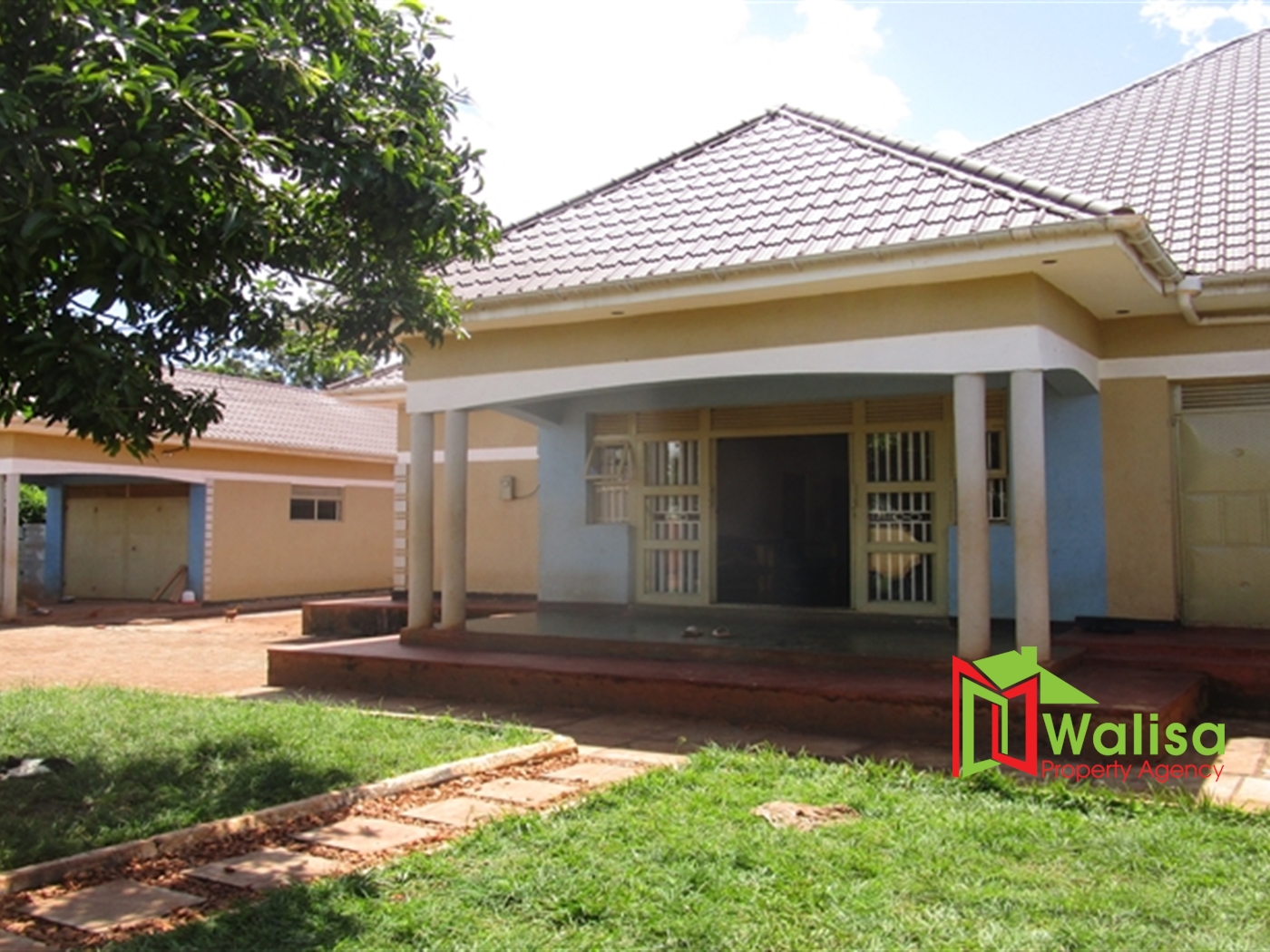 Bungalow for sale in Kisaasi Wakiso