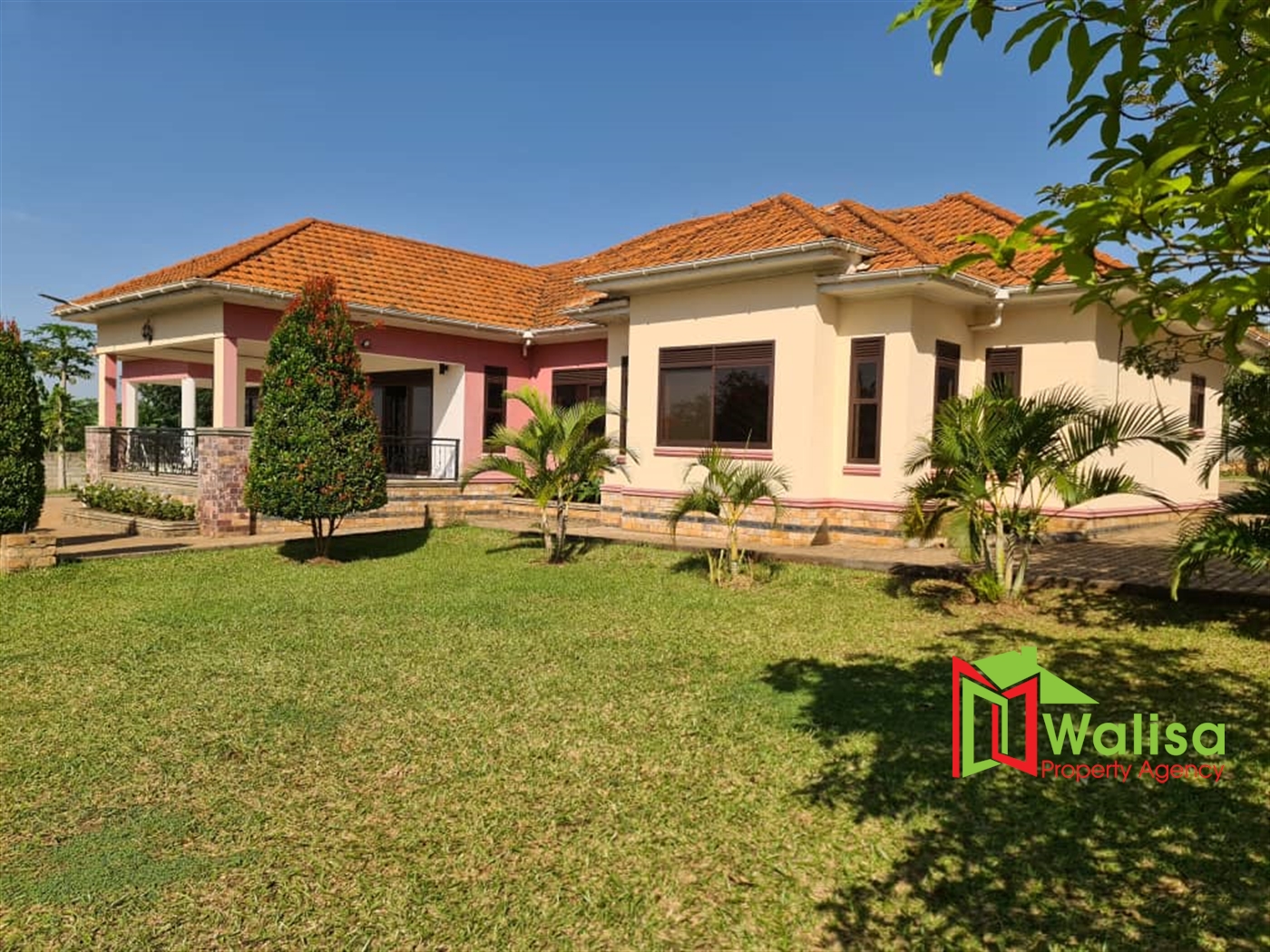 Mansion for sale in Kiwenda Wakiso