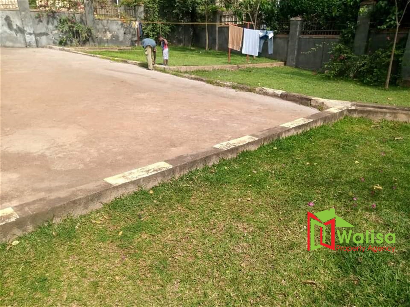 Bungalow for sale in Kiwaatule Kampala