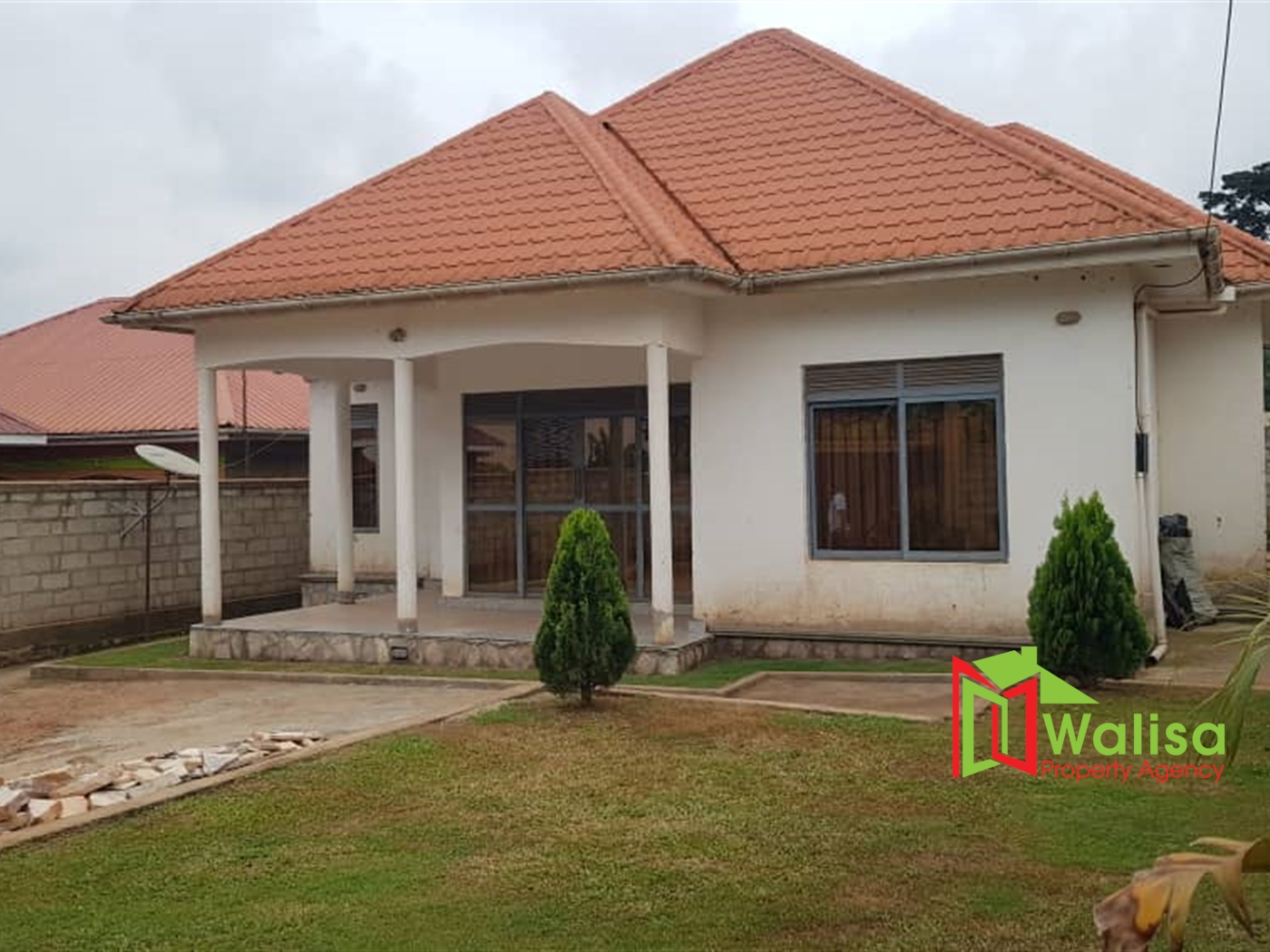 Bungalow for sale in Kitende Wakiso