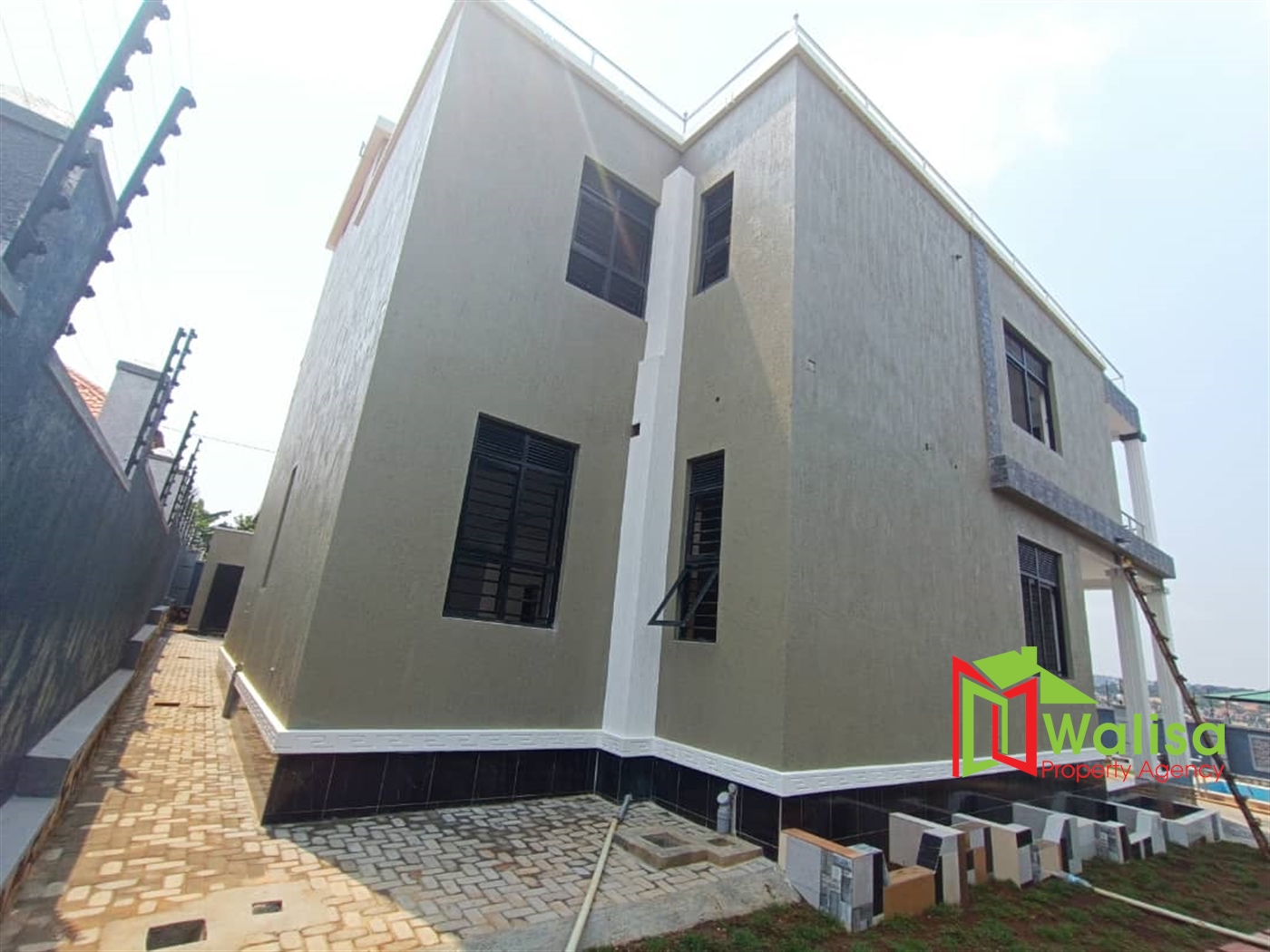 Storeyed house for sale in Najjera Wakiso