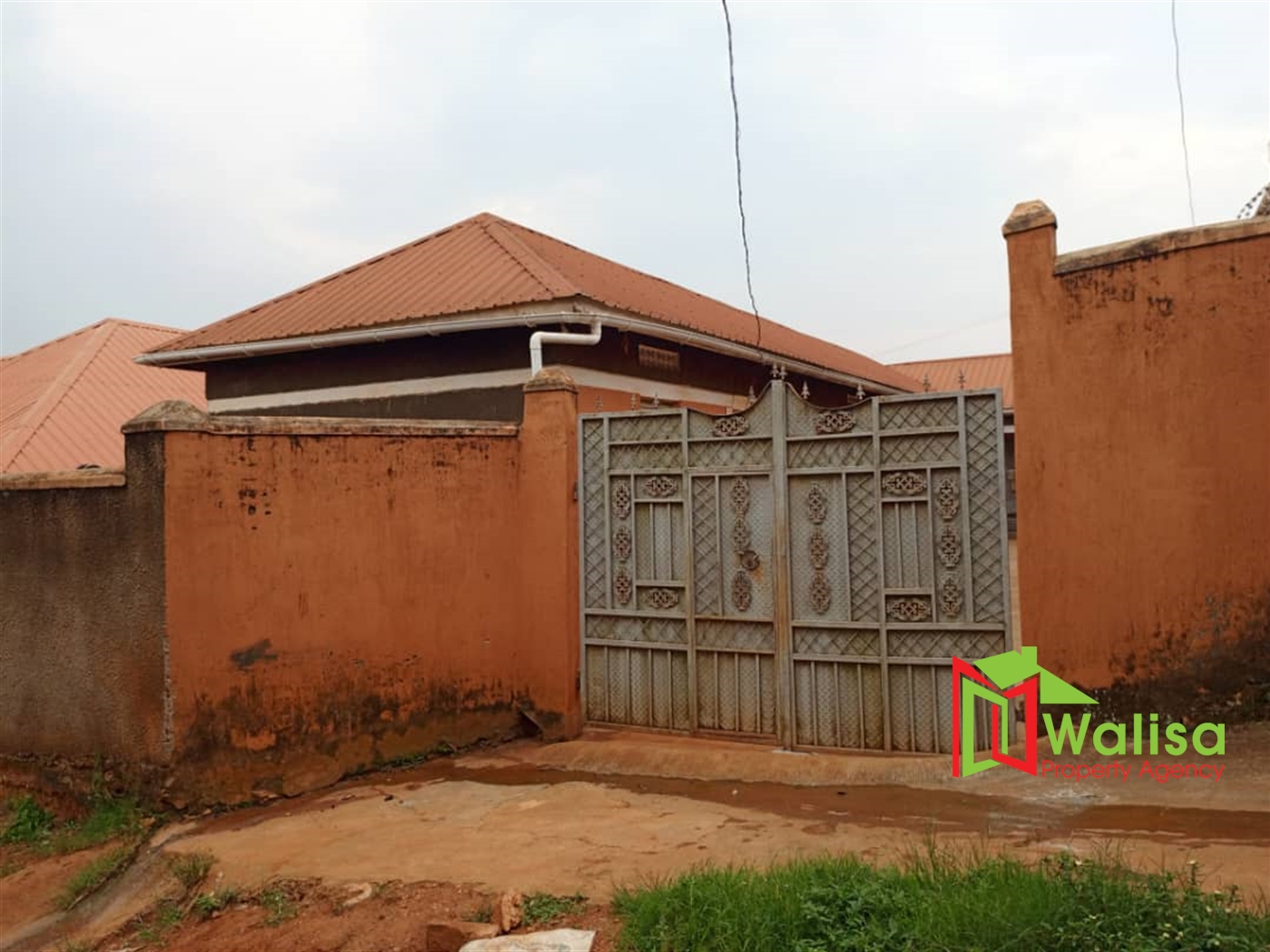 Penthouse for sale in Nansana Wakiso