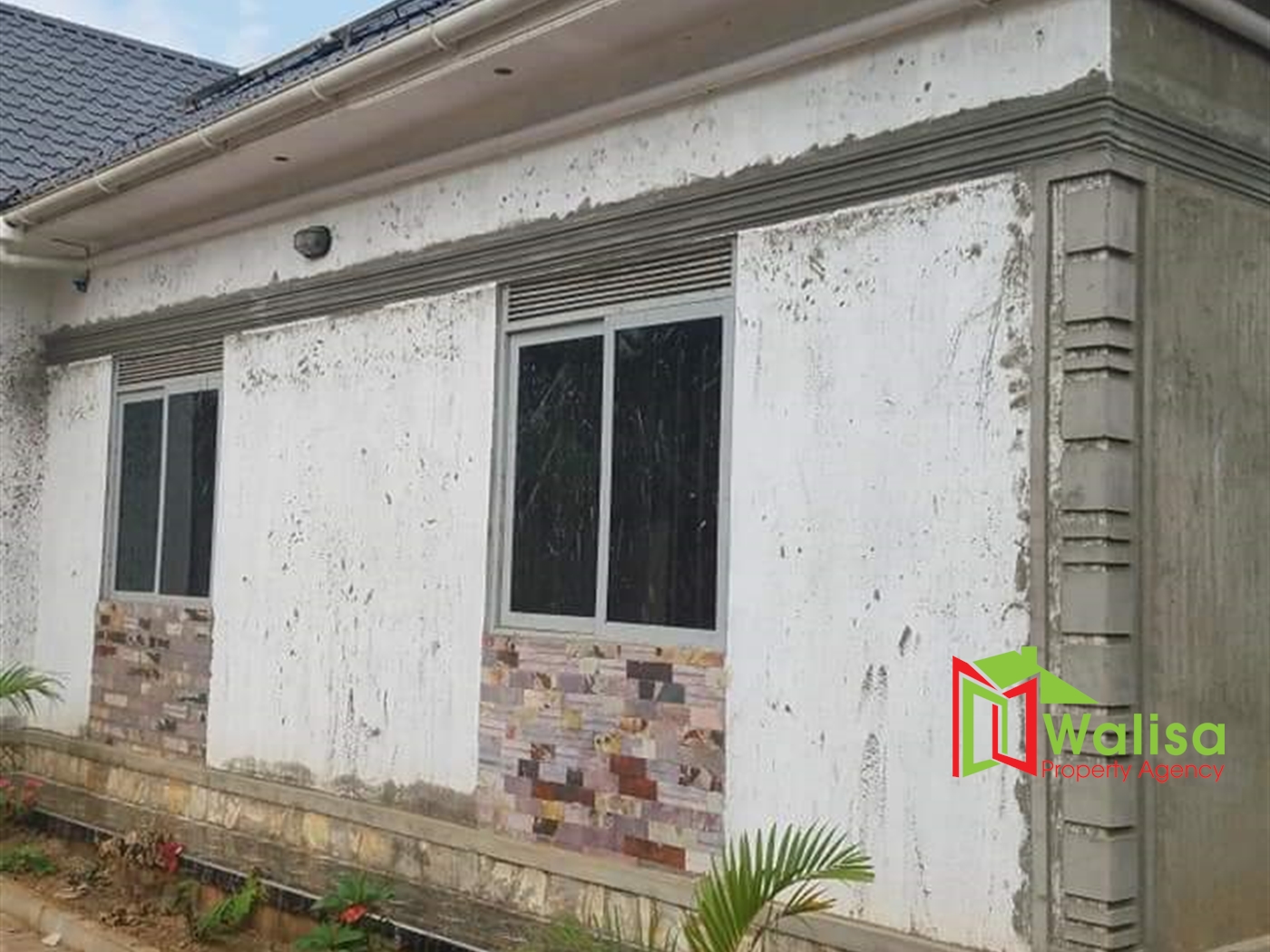 Shell House for sale in Bujuuko Wakiso