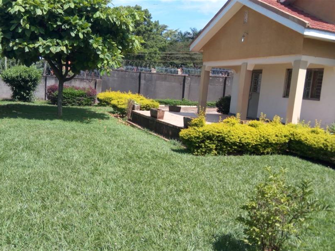 Bungalow for sale in Mbuya Kampala