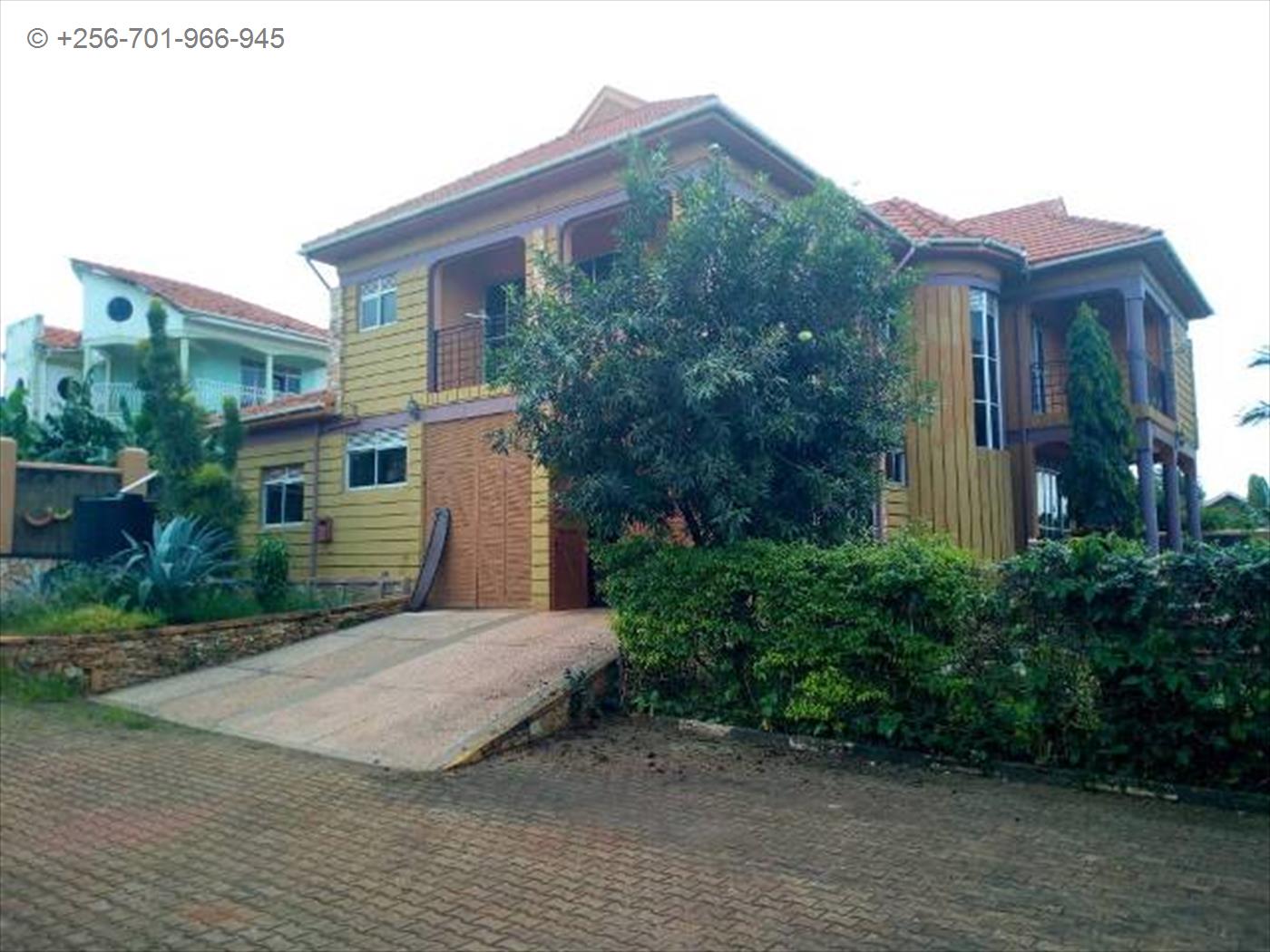 Mansion for sale in Kitende Wakiso