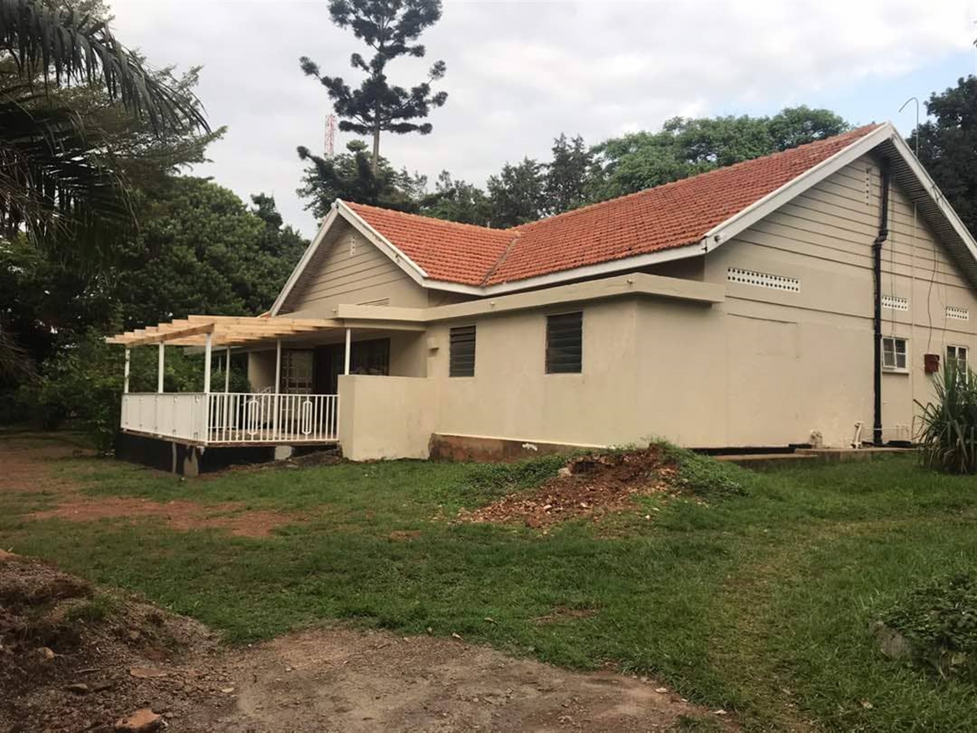 Town House for sale in Mbuya Kampala