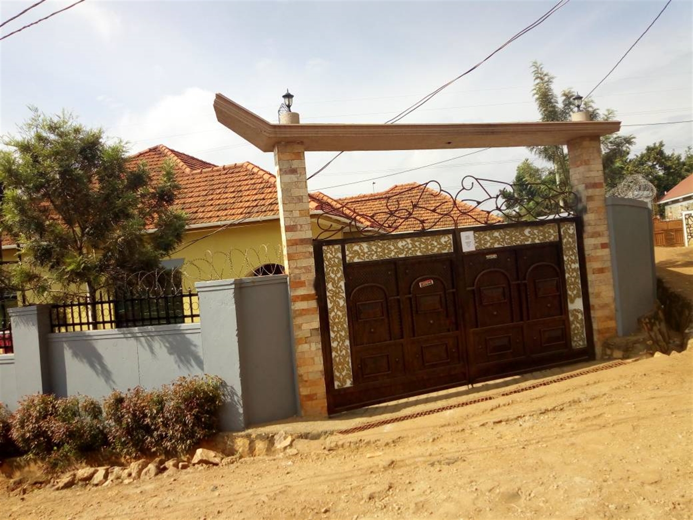 Semi Detached for sale in Kyaliwajjala Wakiso