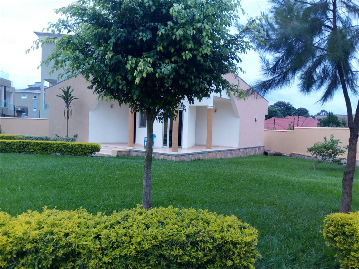 Storeyed house for sale in Munyonyo Kampala