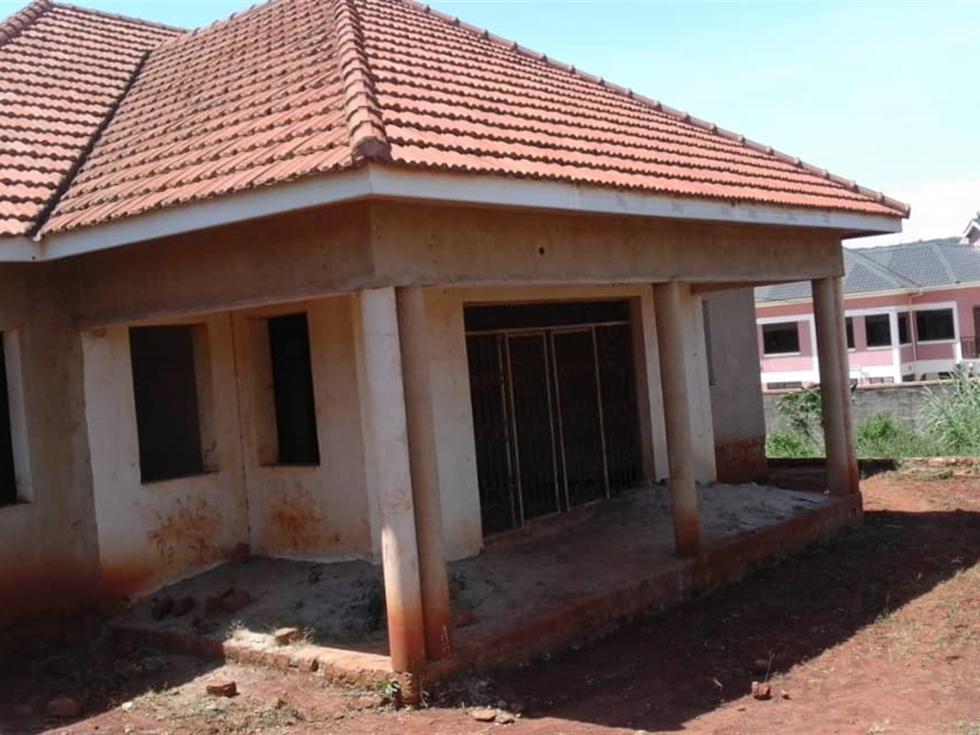 Shell House for sale in Entebbe Wakiso