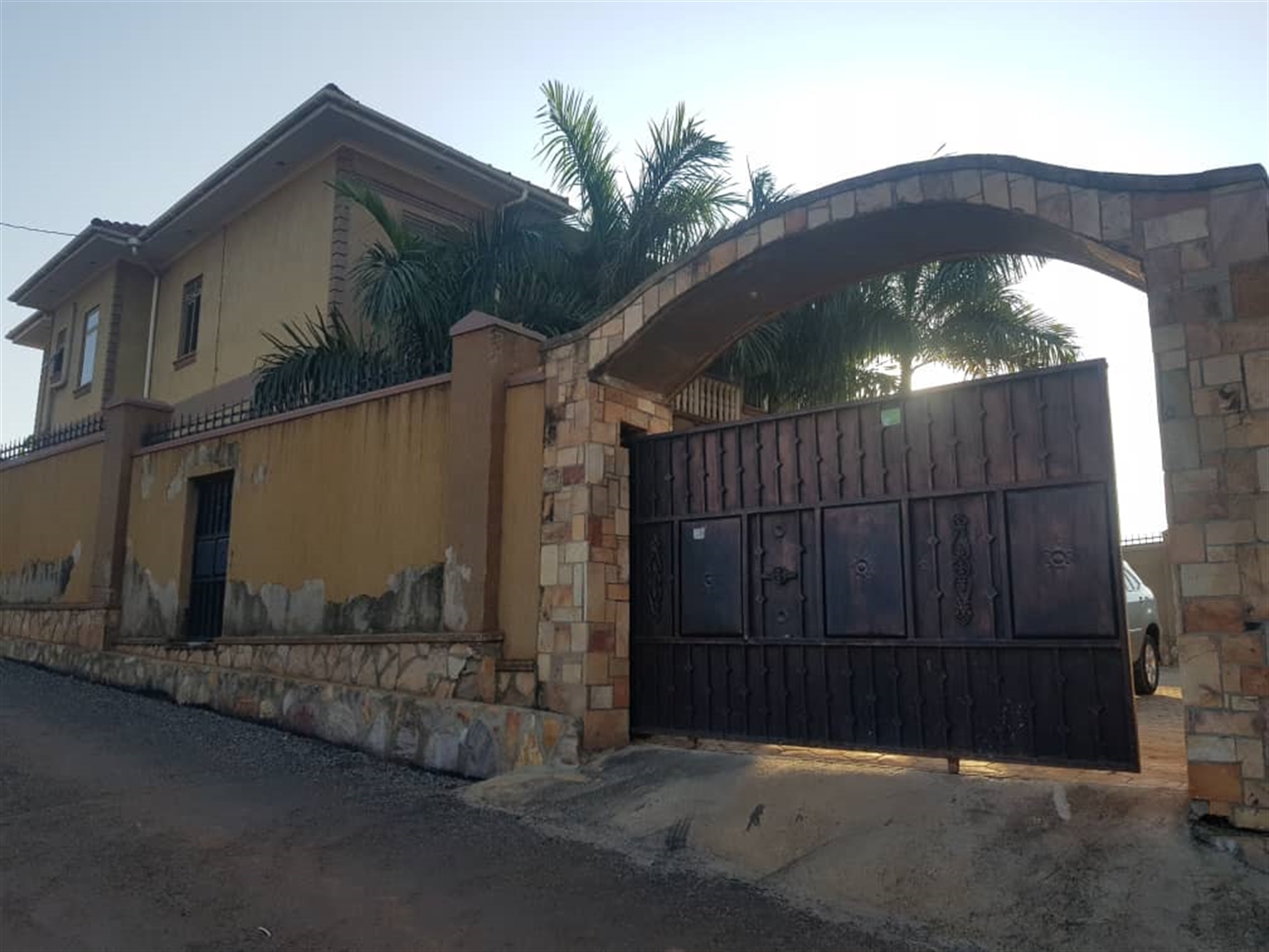 Mansion for sale in Munyonyo Kampala