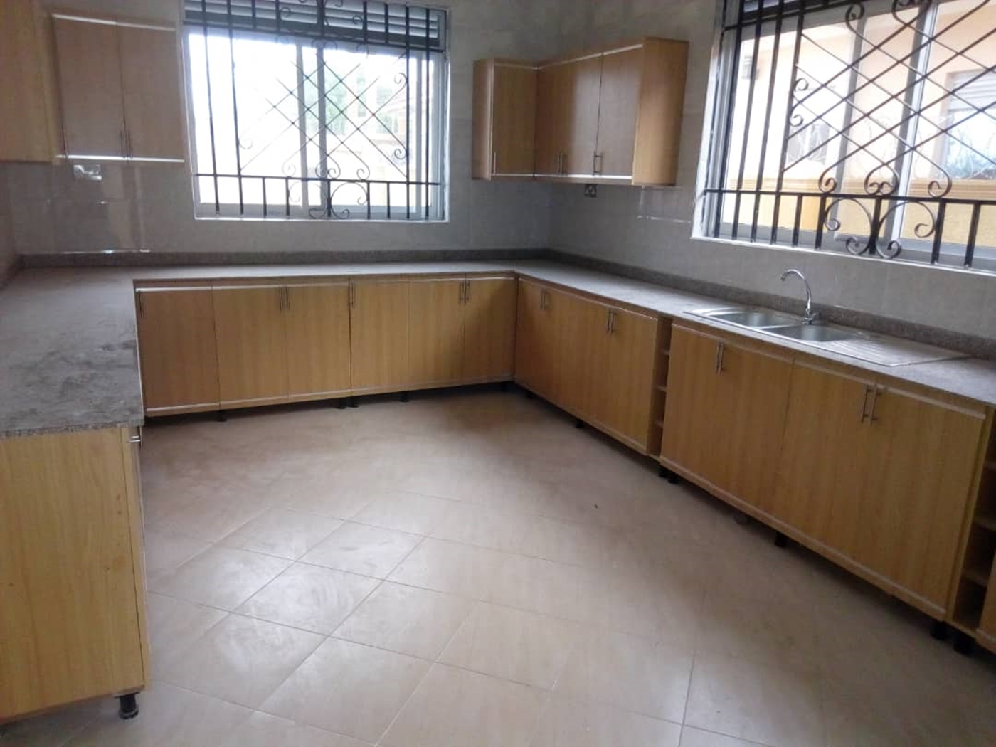 Bungalow for sale in Lweza Wakiso