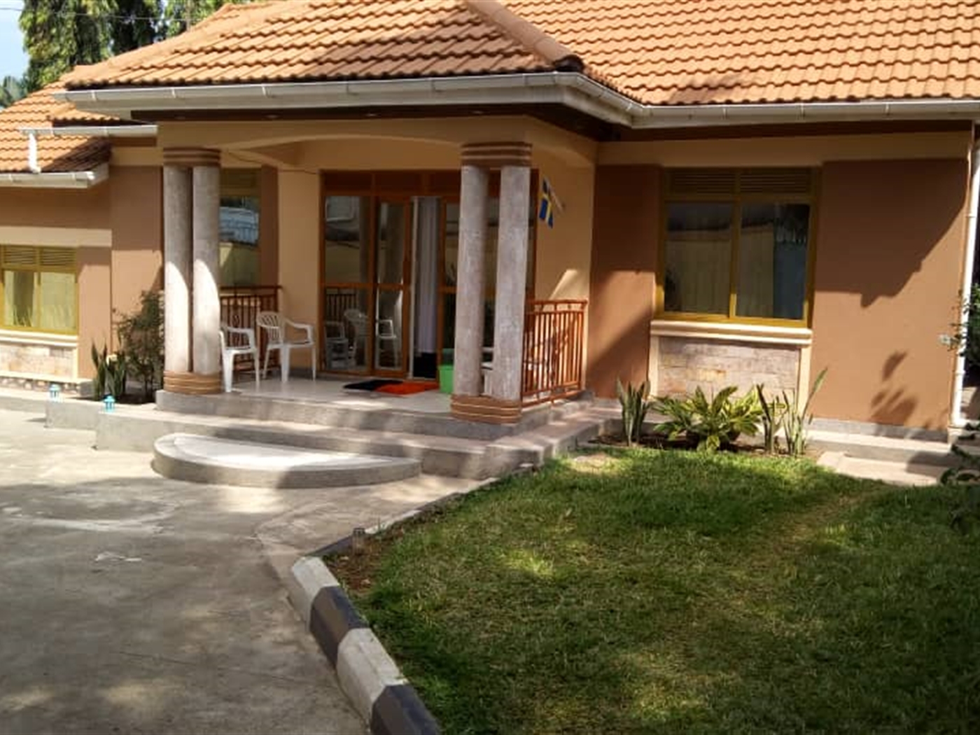 Bungalow for sale in Munyonyo Kampala