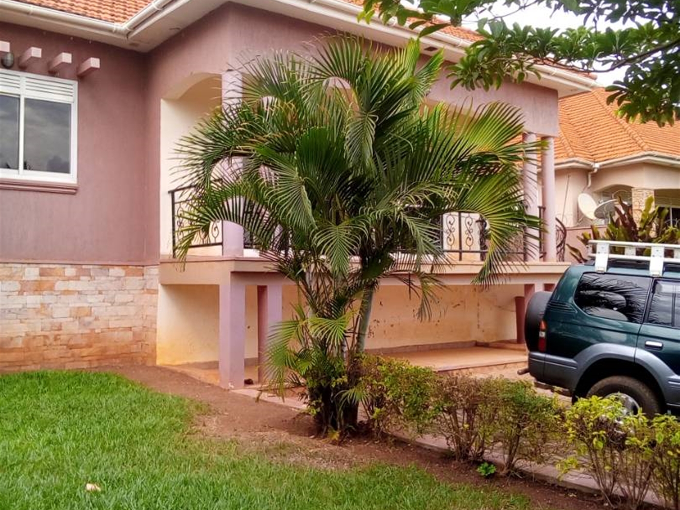 Mansion for sale in Kira Kampala