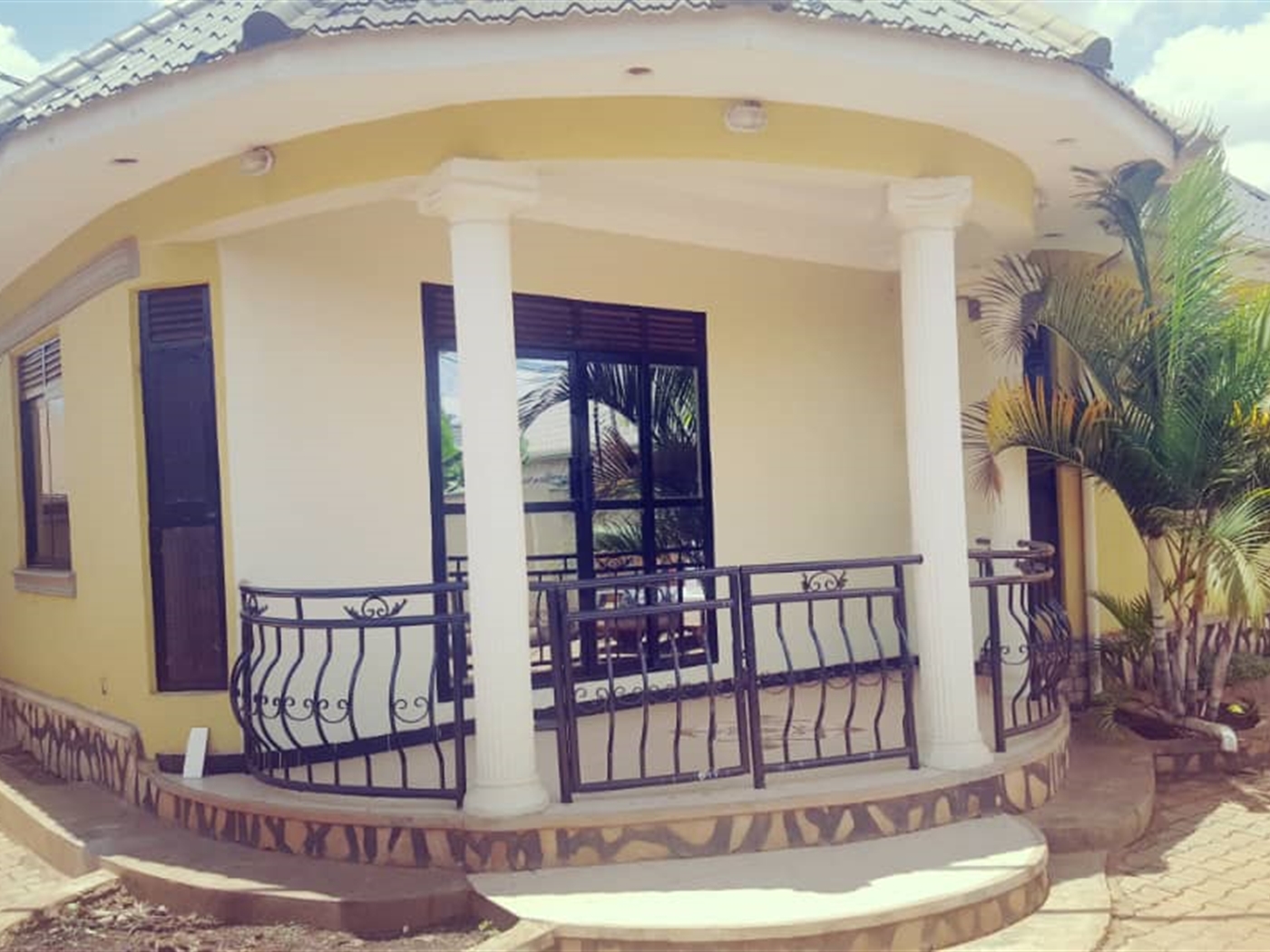 Bungalow for rent in Kiwaatule Wakiso