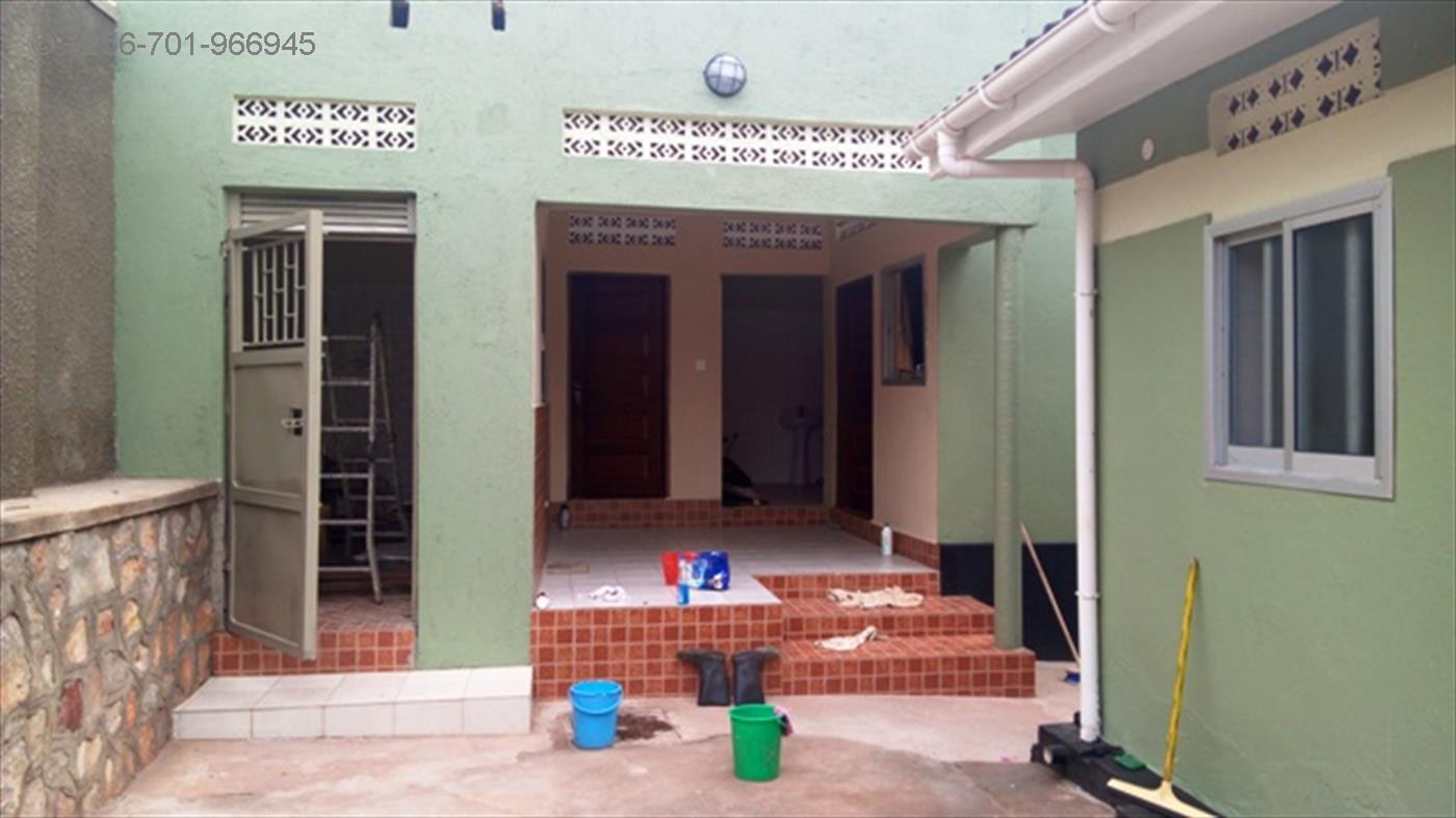 Bungalow for rent in Buziga Kampala