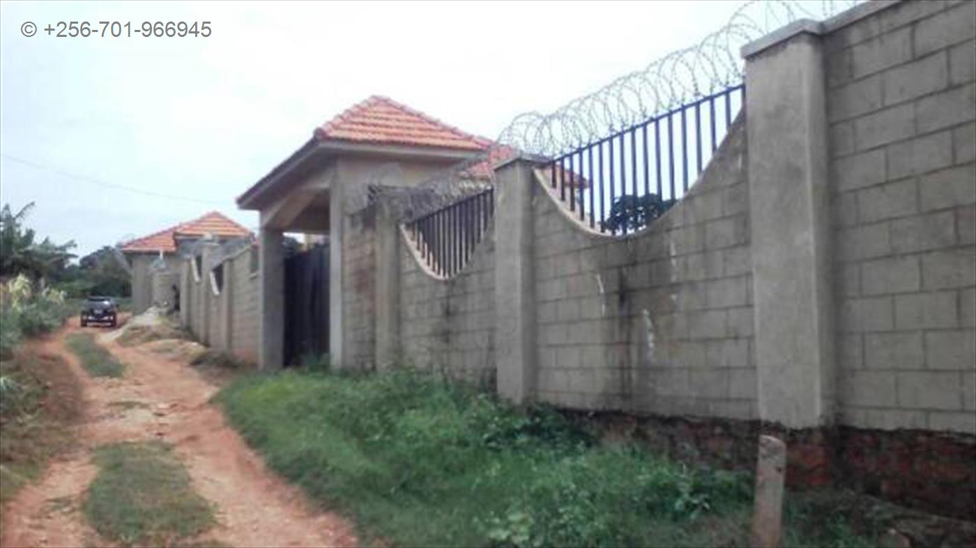 Storeyed house for sale in Seguku Wakiso