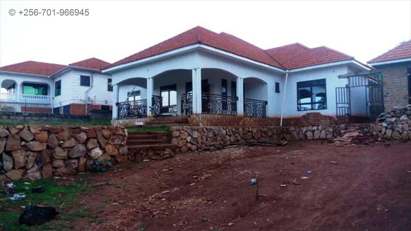 Bungalow for sale in Kitende Wakiso