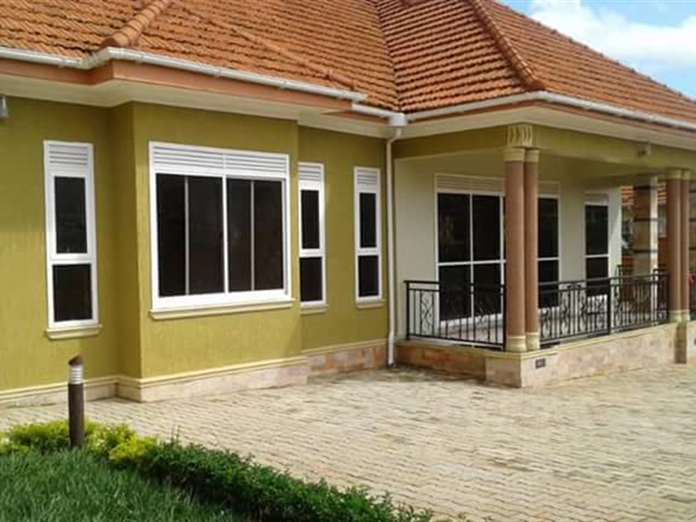 Bungalow for sale in Kitende Wakiso