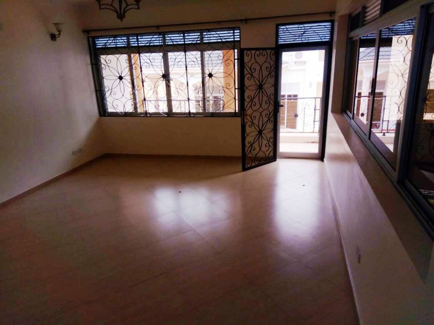 Mansion for sale in Munyonyo Kampala