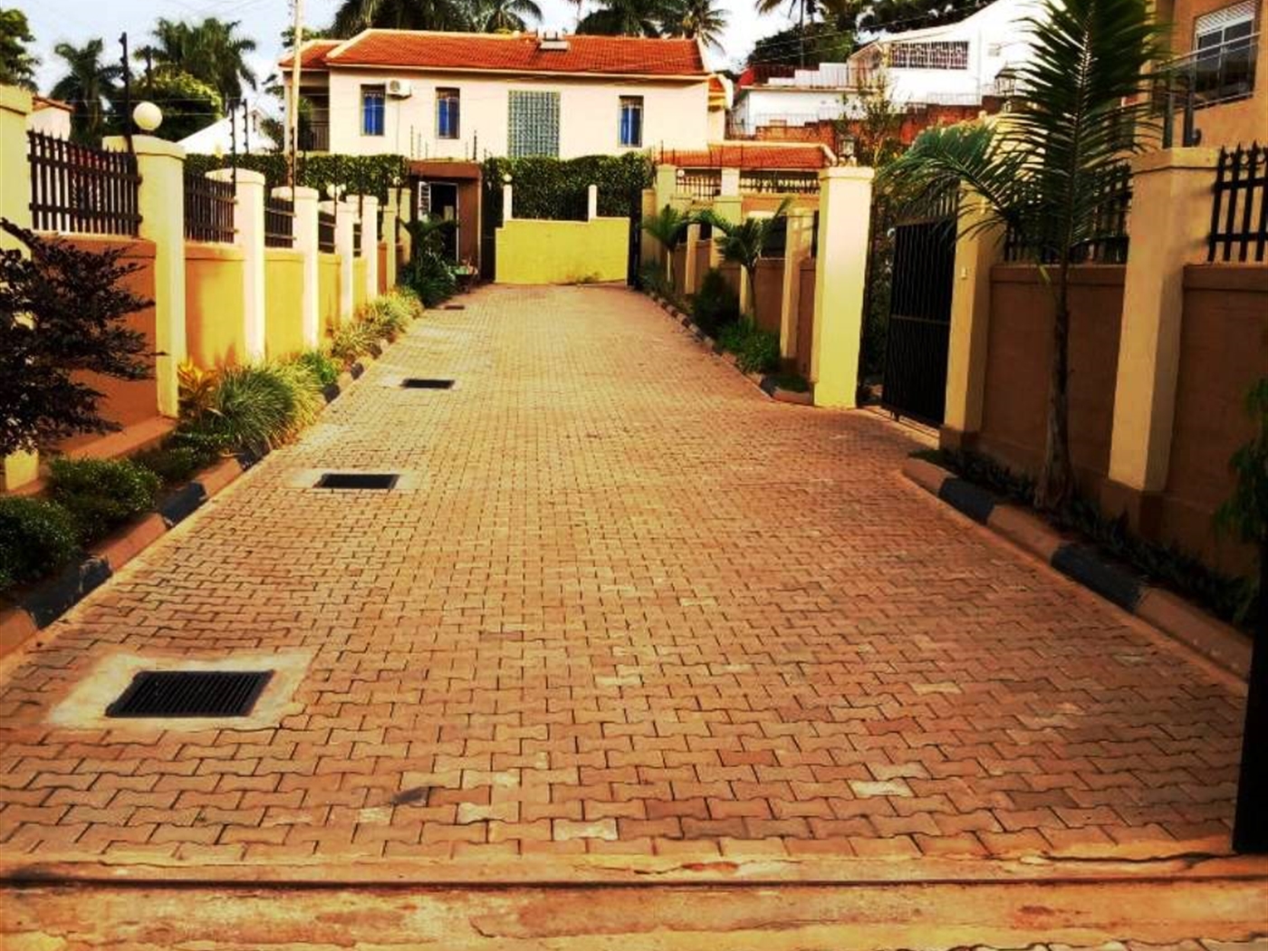 Mansion for sale in Munyonyo Kampala