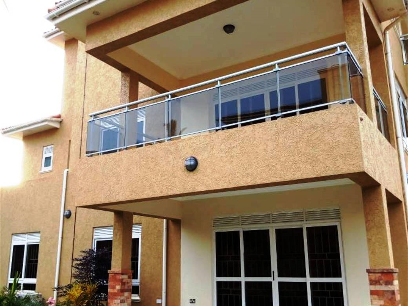 Mansion for sale in Munyonyo Kampala