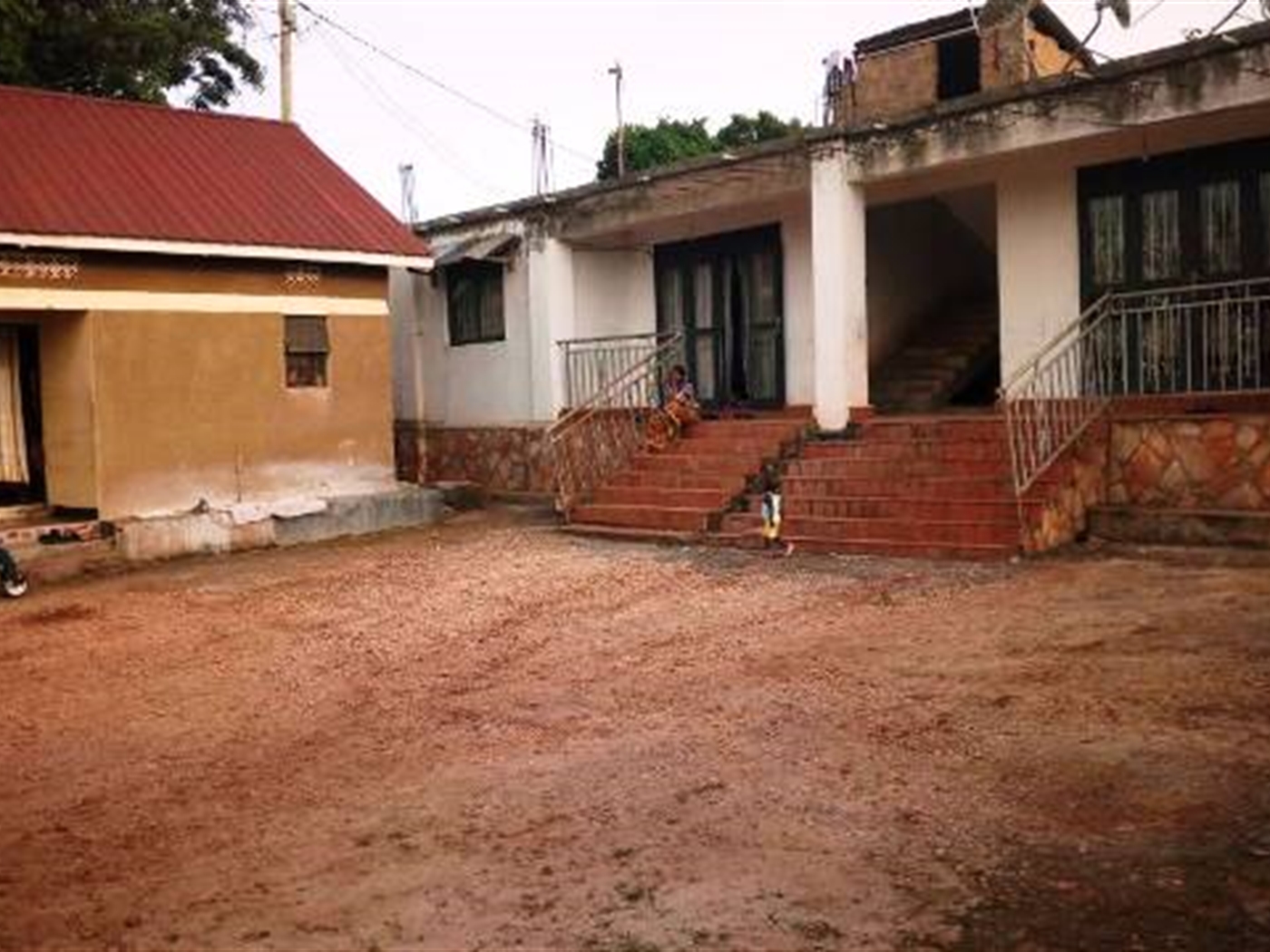 Town House for sale in Mutundwe Kampala