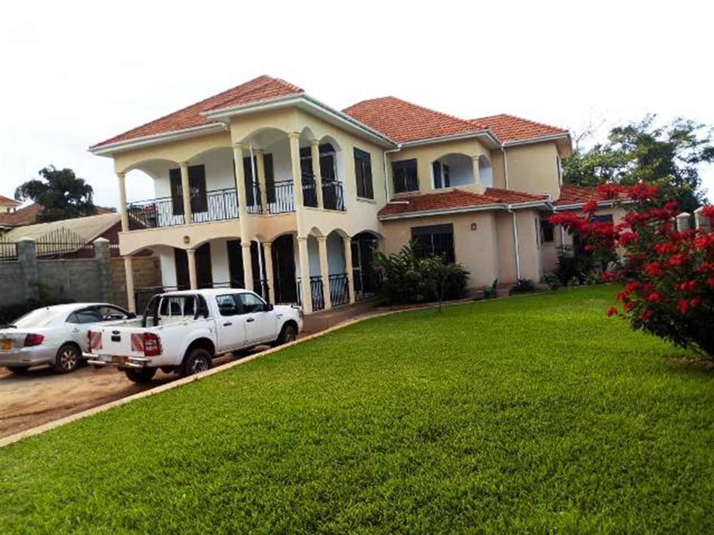 Mansion for sale in Munyonyo Kampala