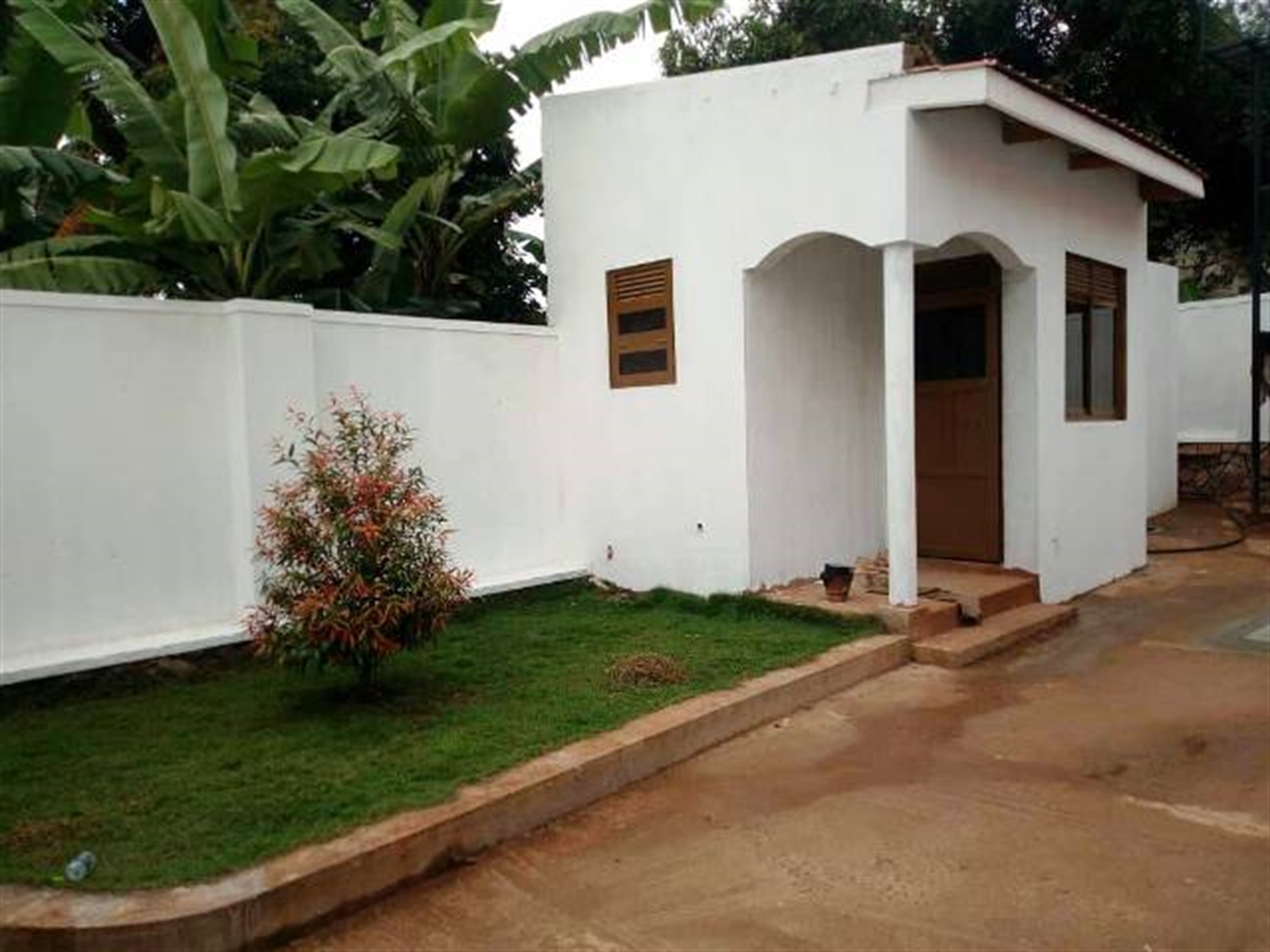 Bungalow for sale in Kitende Wakiso