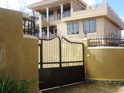 Mansion for sale in Munyonyo Kampala