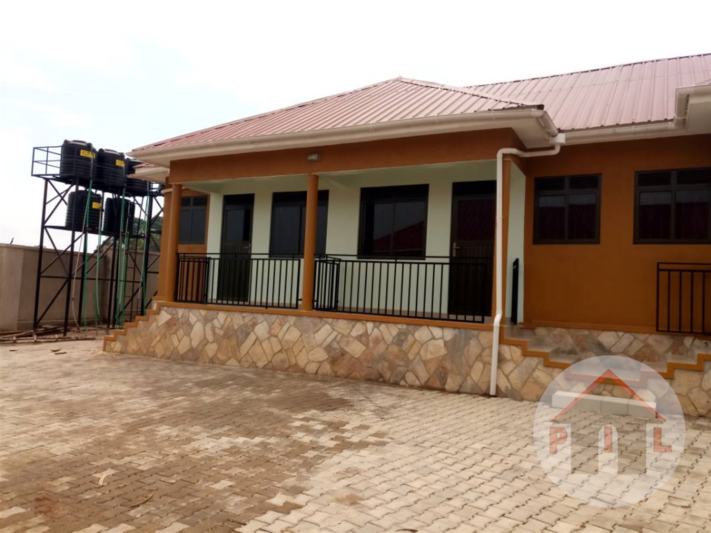 Semi Detached for rent in Mpererwe Kampala