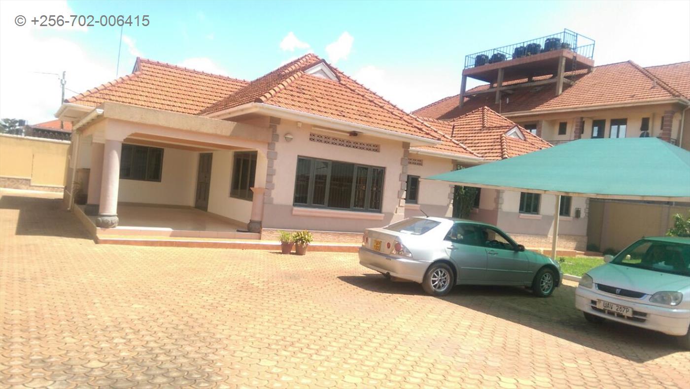 Bungalow for sale in Kiwaatule Kampala