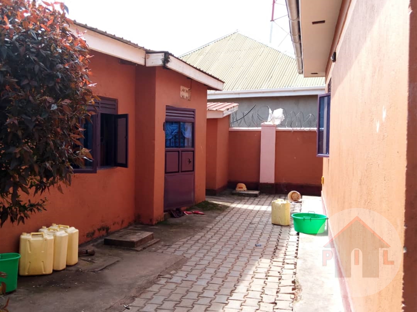 Bungalow for sale in Mbalwa Wakiso