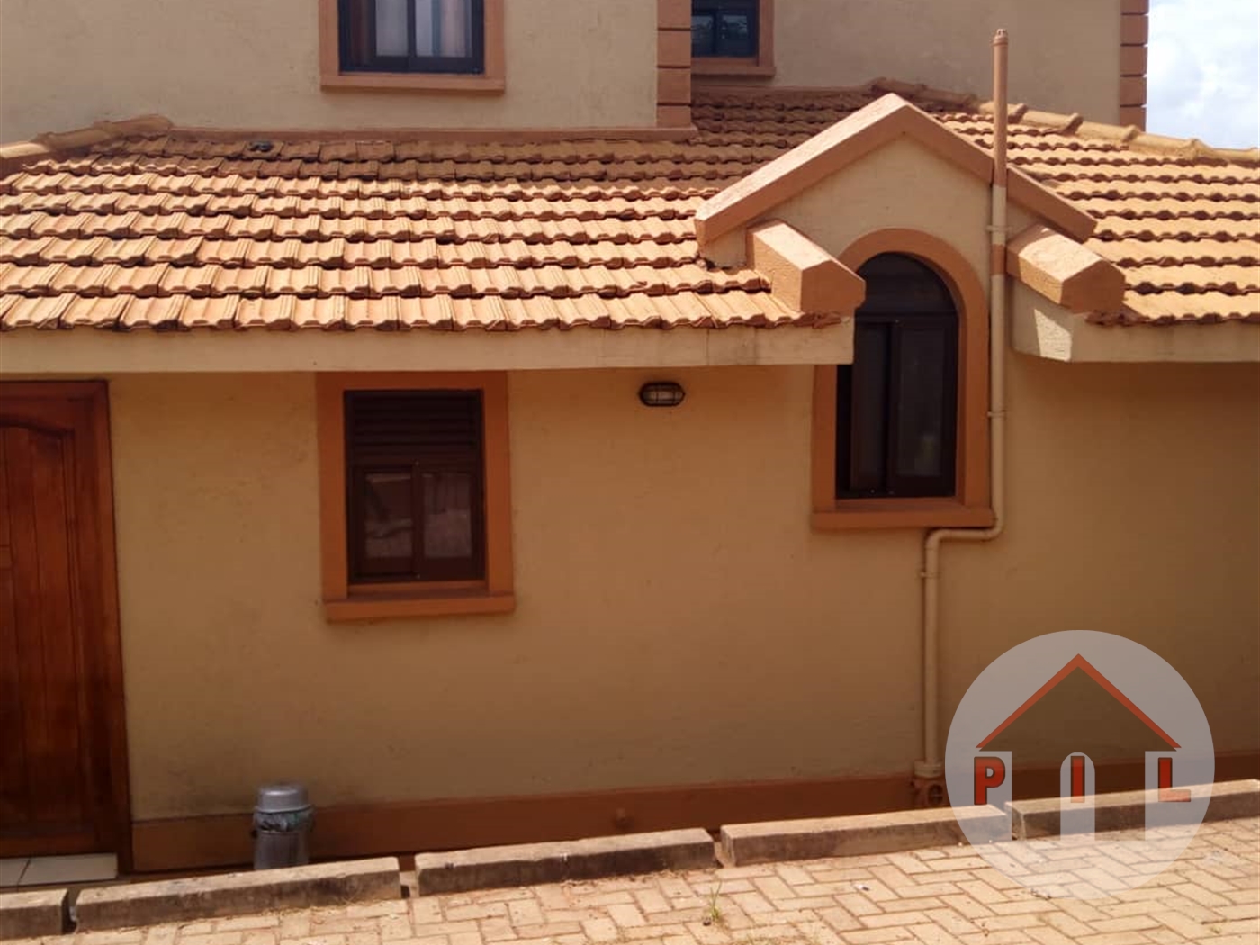 Mansion for sale in Bweyogerere Wakiso