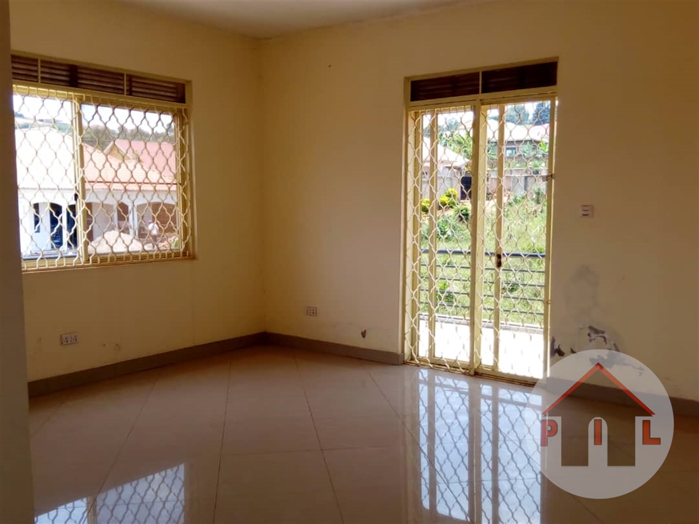 Mansion for sale in Kitende Wakiso