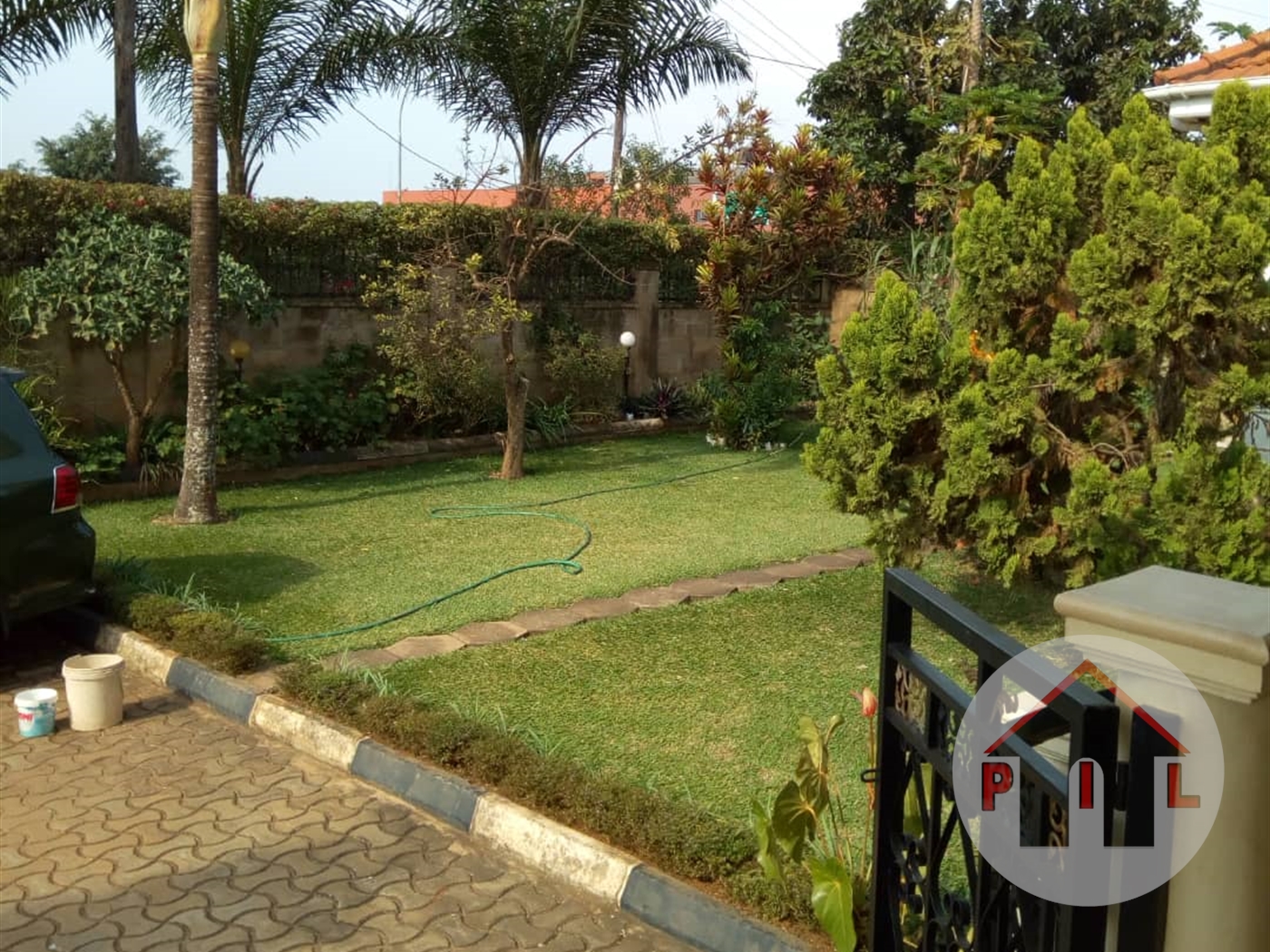 Bungalow for sale in Munyonyo Kampala