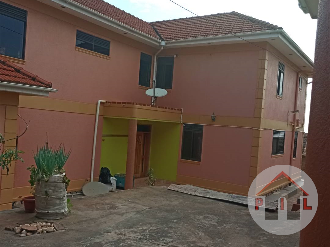 Storeyed house for sale in Kyanja Wakiso