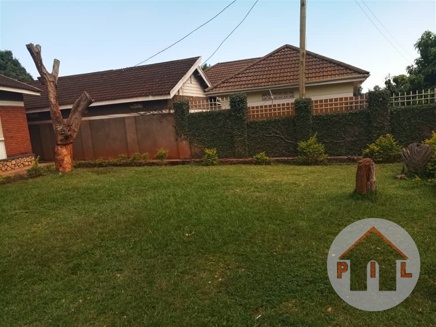 Bungalow for sale in Luzira Kampala