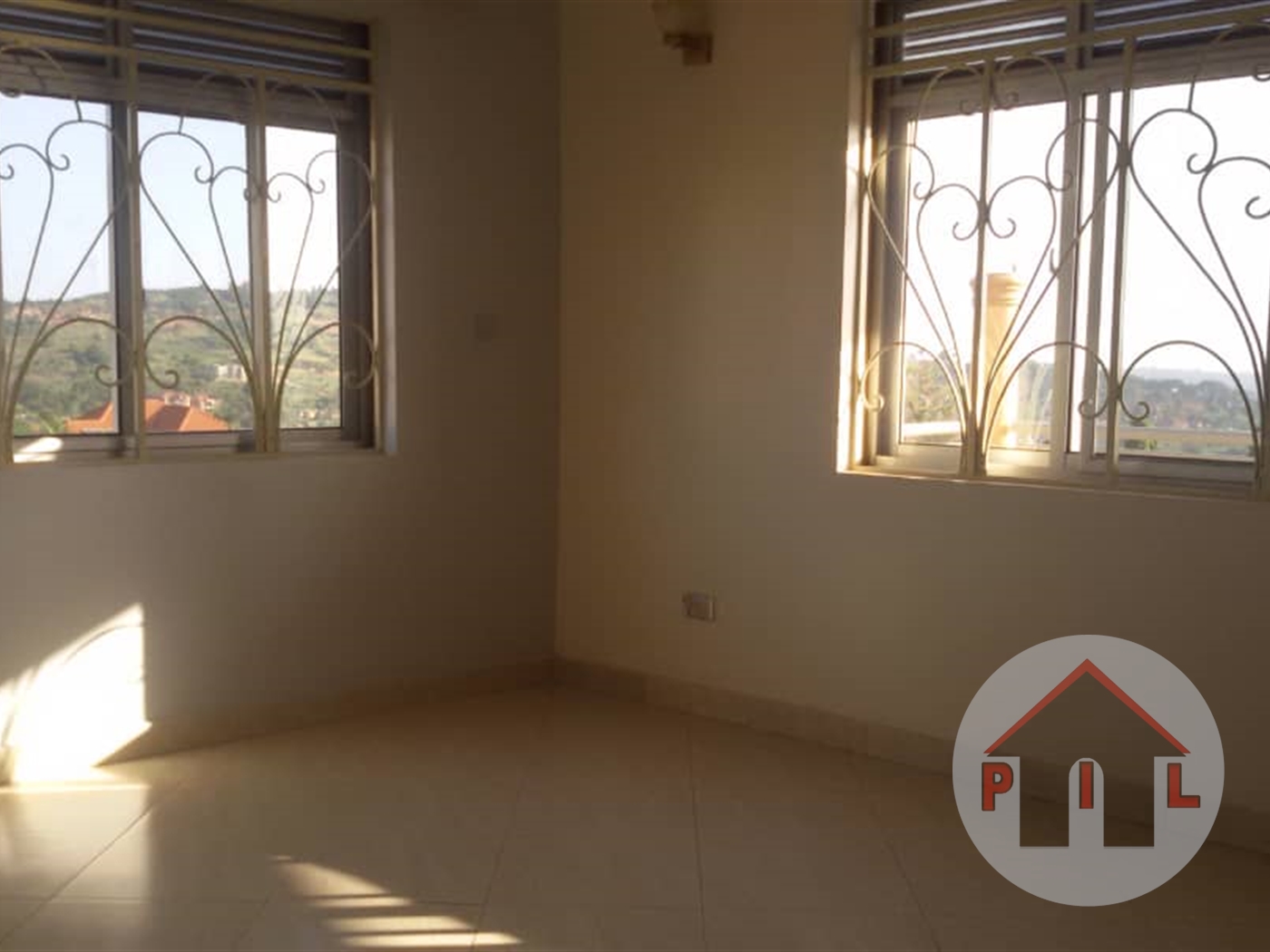 Town House for sale in Bwebajja Wakiso