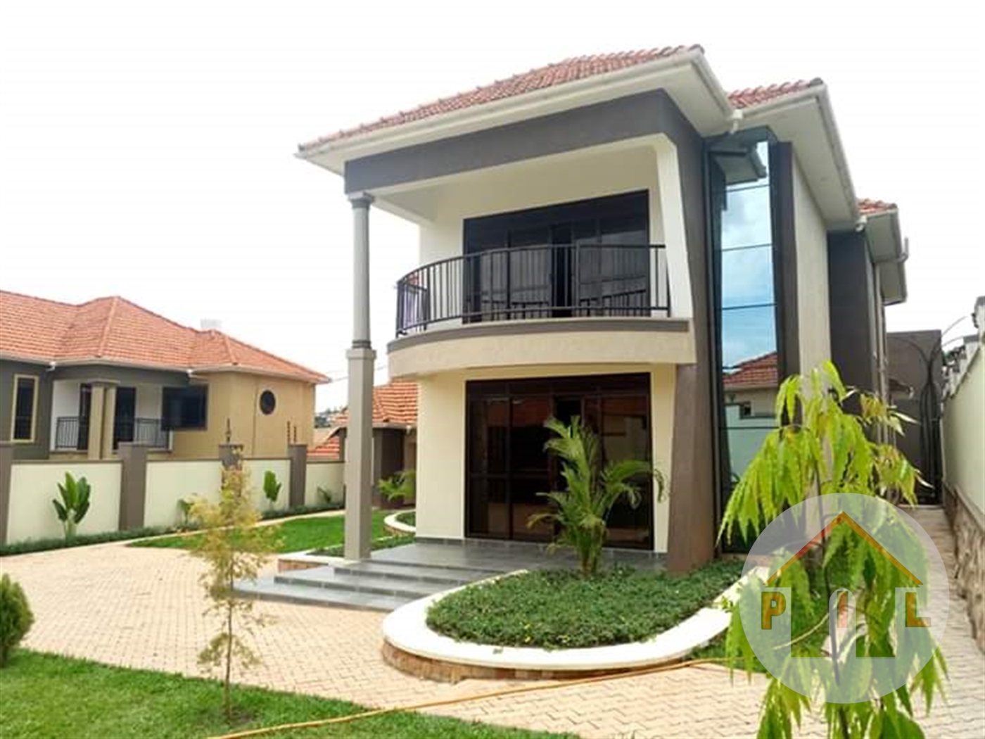 Storeyed house for sale in Kyanja Wakiso