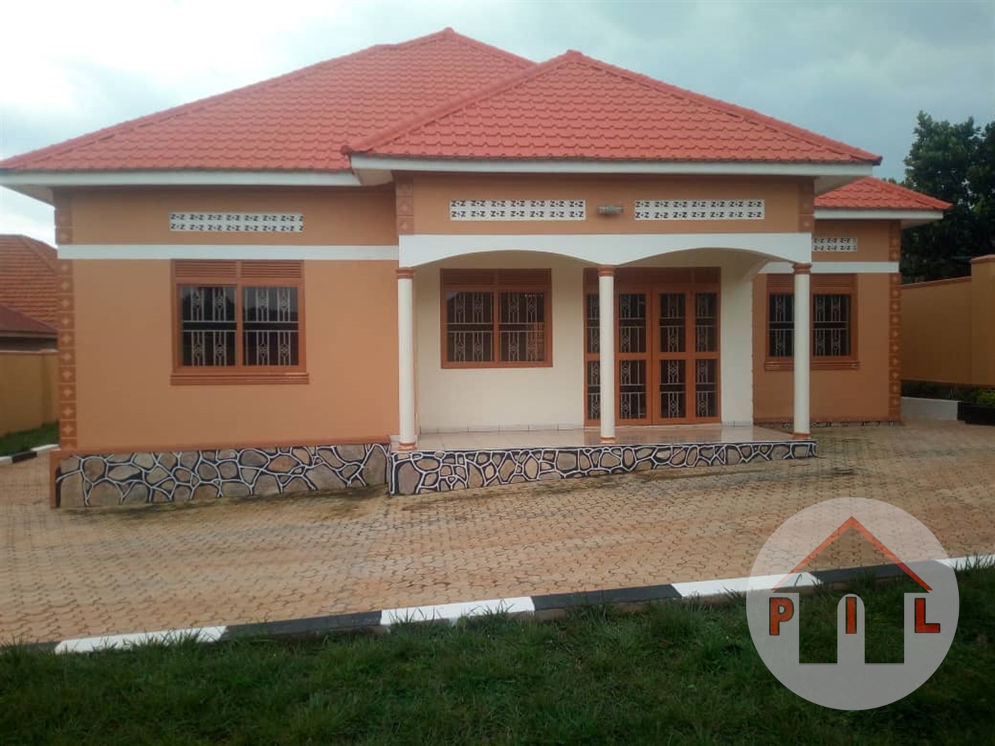 Bungalow for sale in Kitende Wakiso