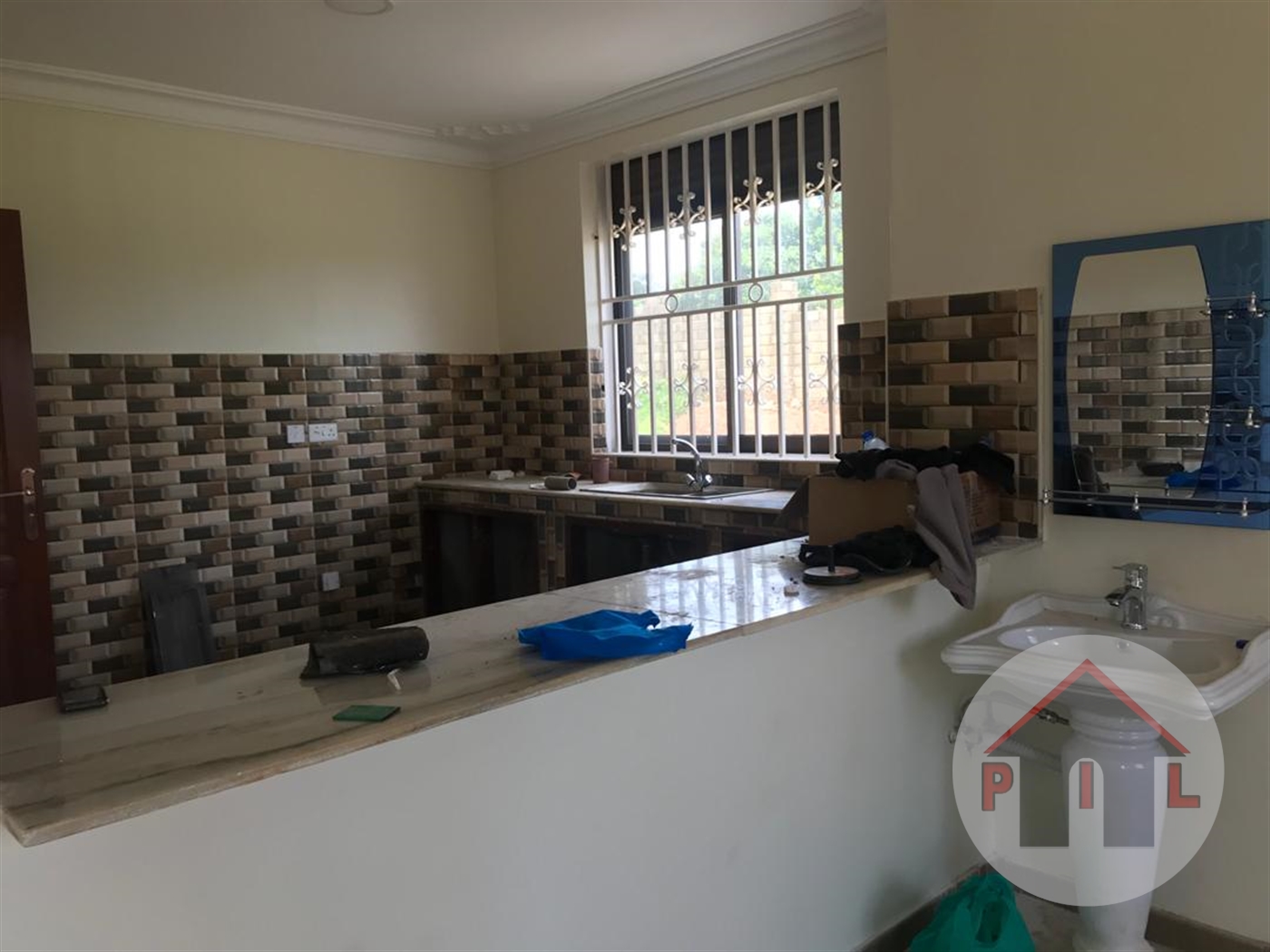 Apartment for rent in Bwebajja Wakiso