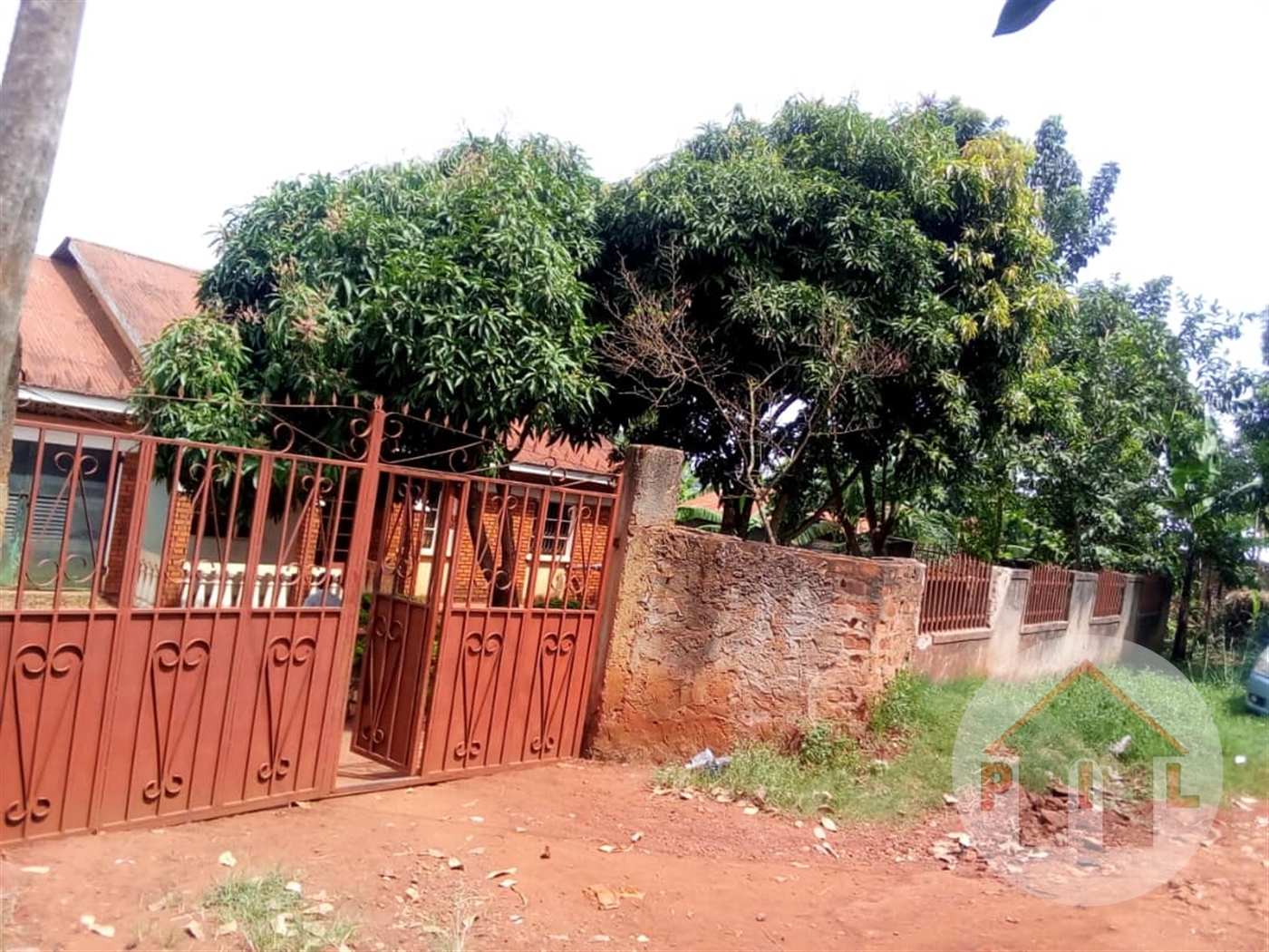 Bungalow for sale in Seguku Wakiso