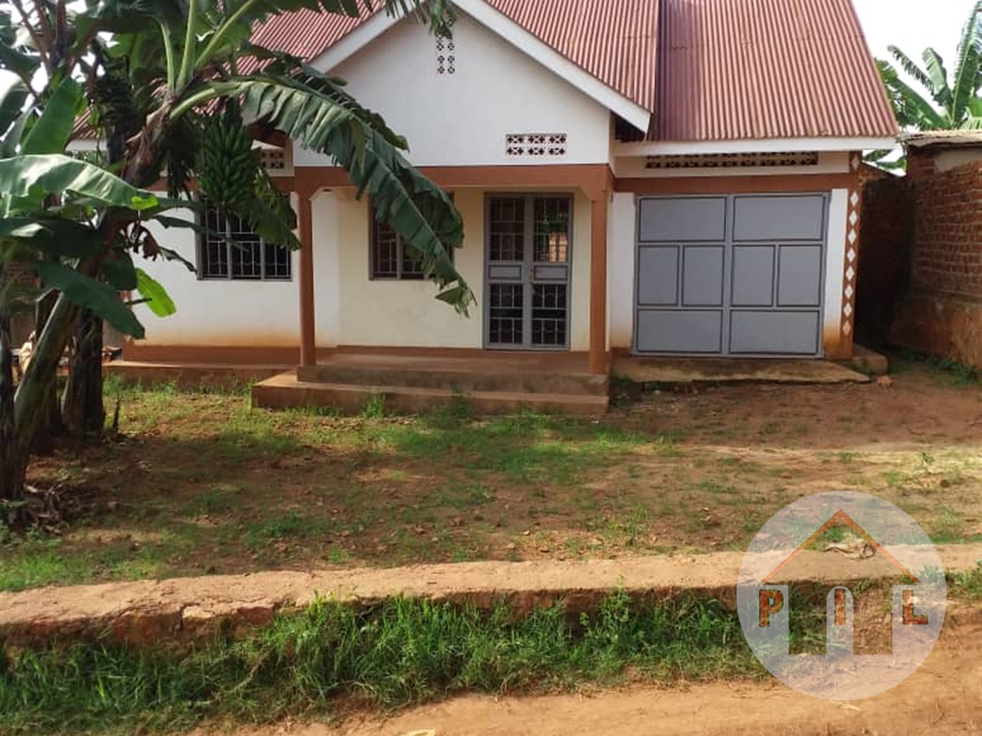 Bungalow for sale in Kitende Wakiso