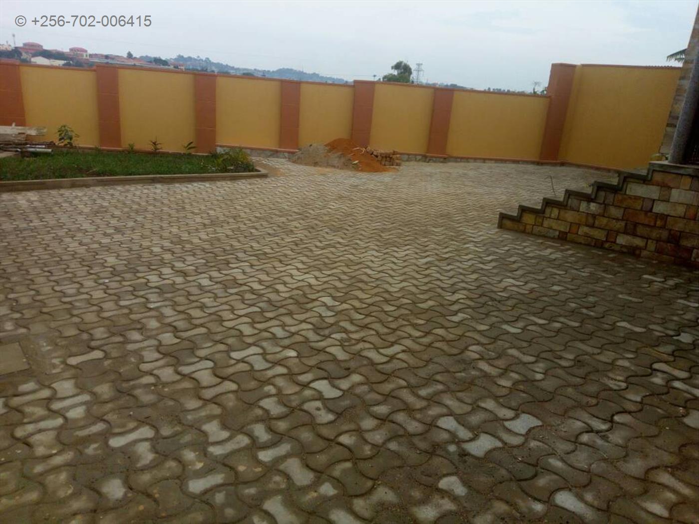 Bungalow for sale in Mbalwa Wakiso