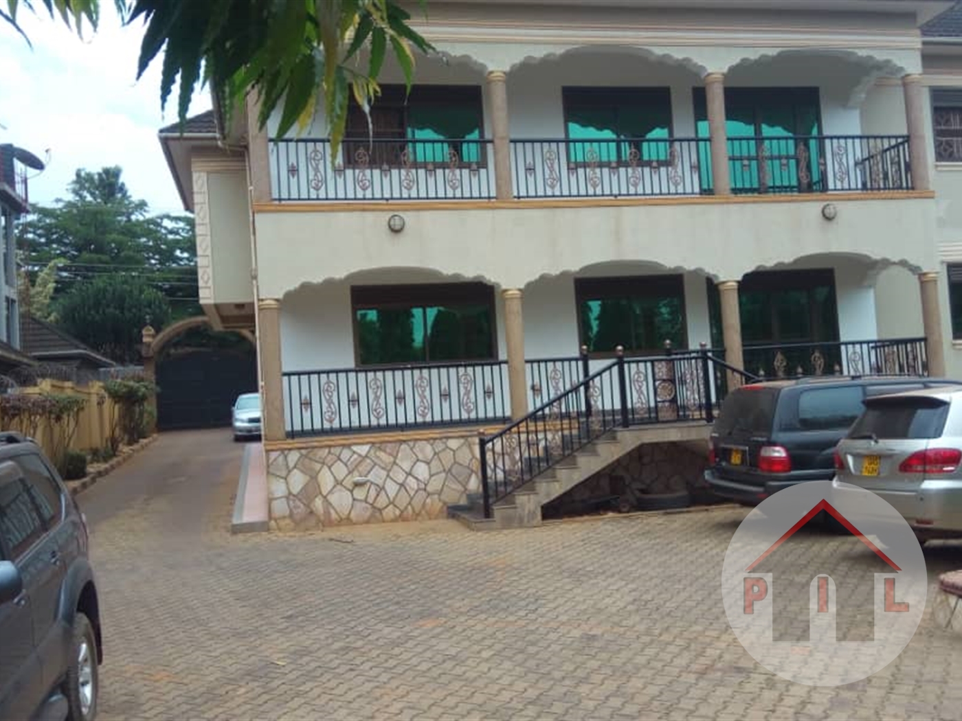 Mansion for sale in Kololo Kampala