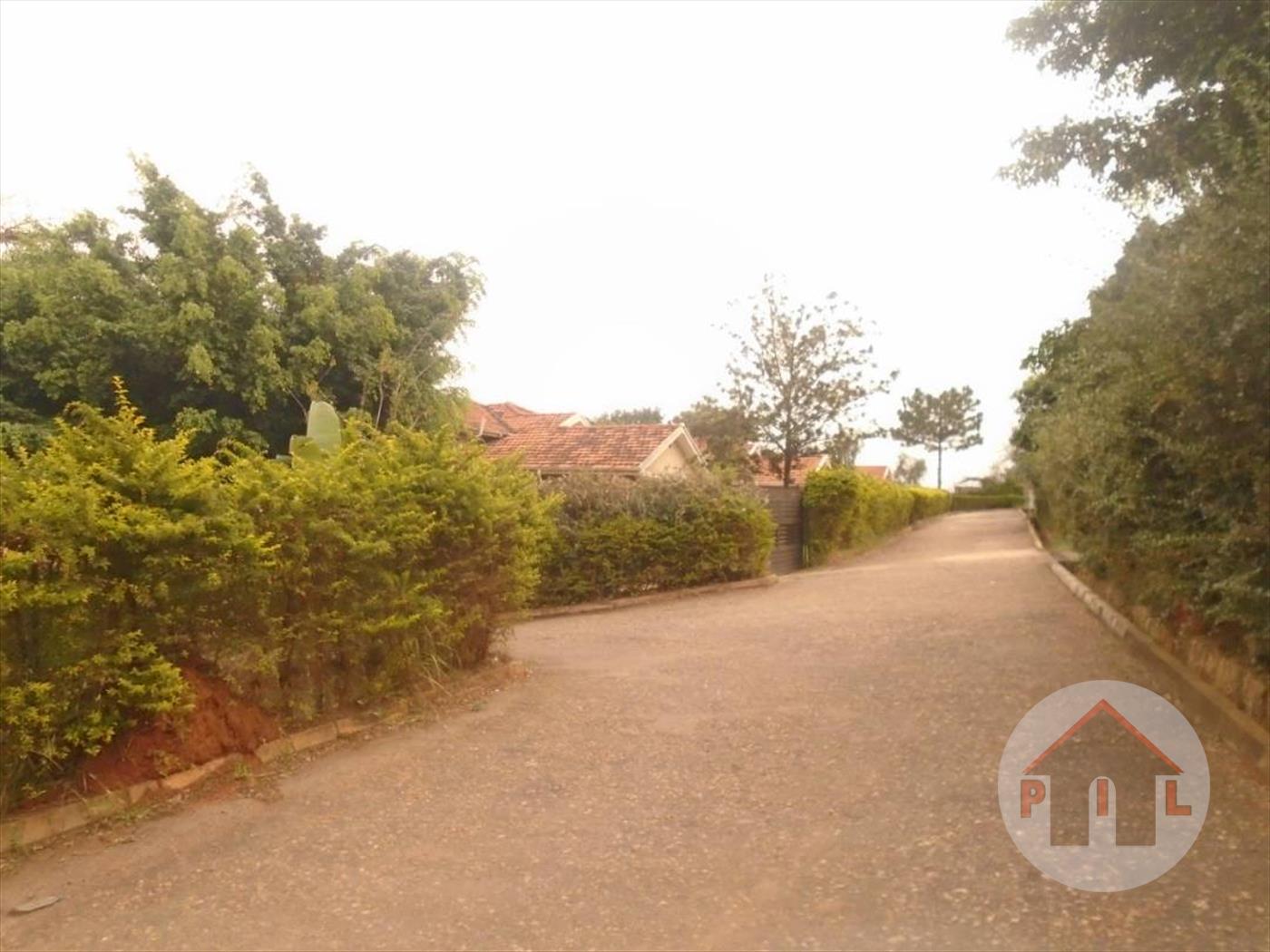 Mansion for sale in Kitende Wakiso