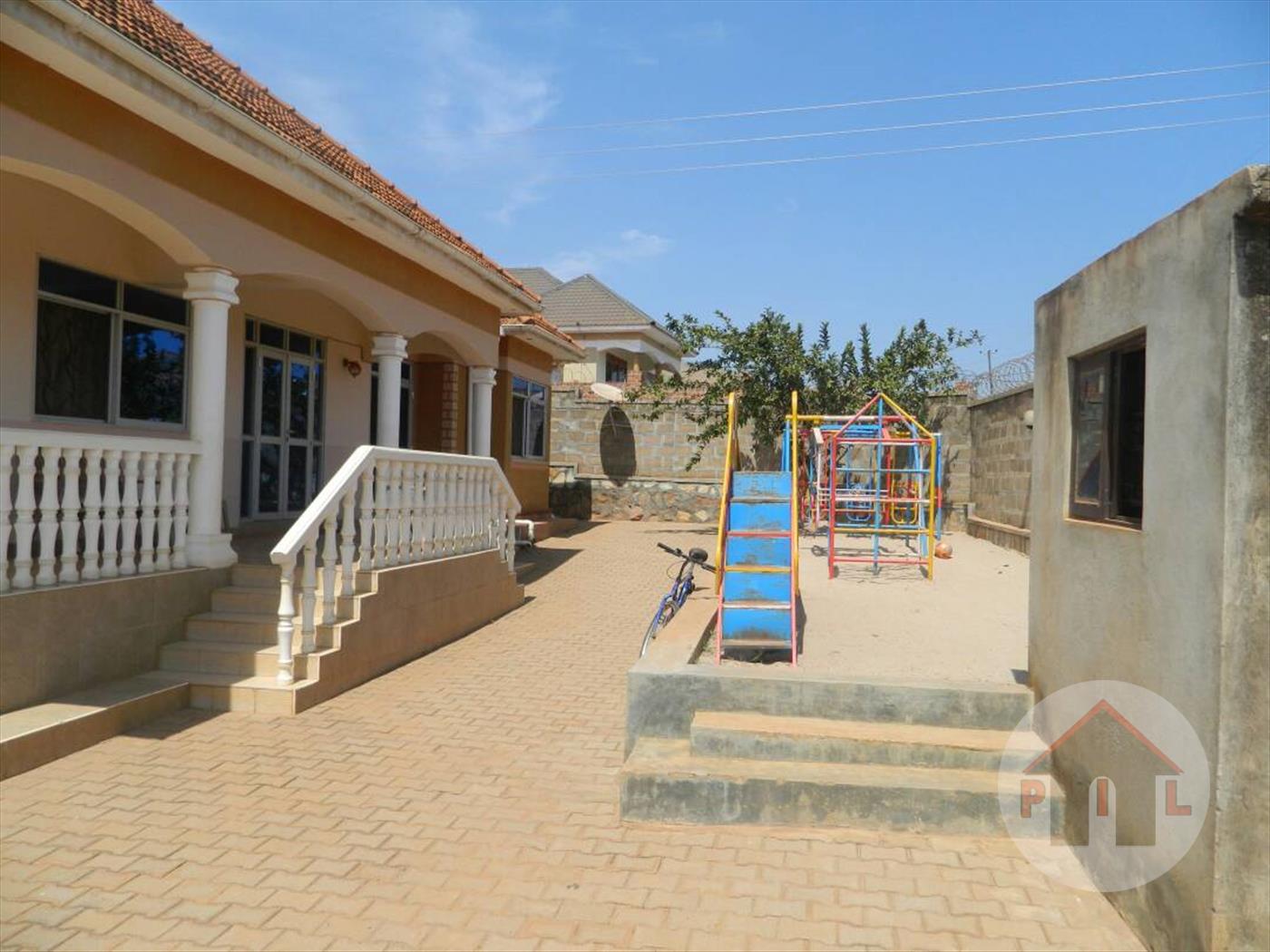 Bungalow for sale in Manyangwa Wakiso